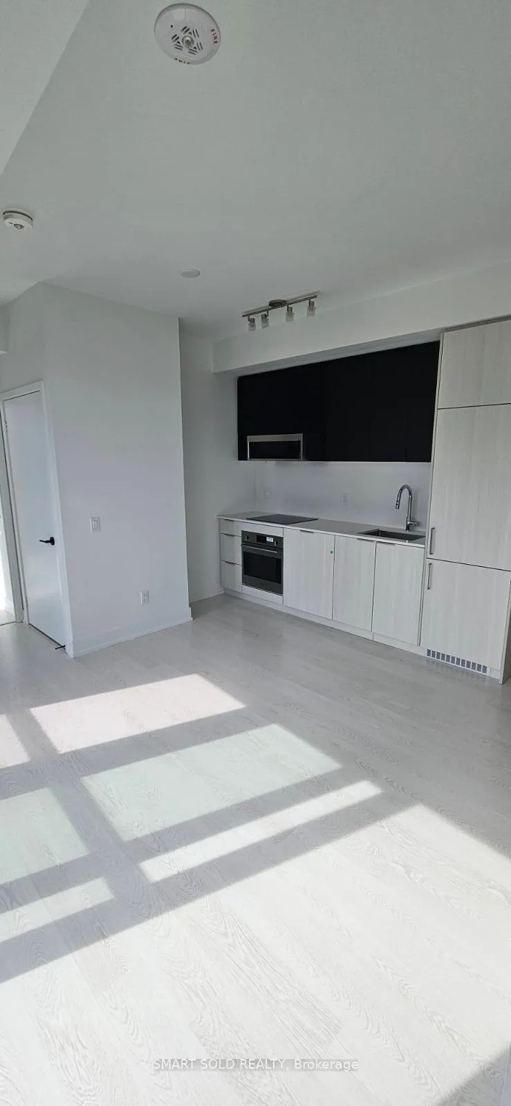 Photo 3 of Unit 2713, 308 Jarvis Street, Toronto, Church-Yonge Corridor — HOMEH