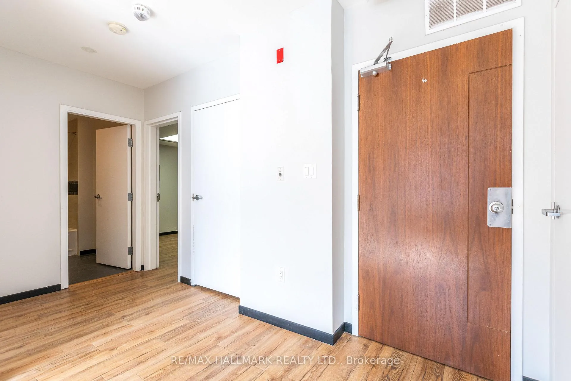 Photo 13 of Unit 1, 2277 Queen Street E, Toronto, The Beaches — HOMEH