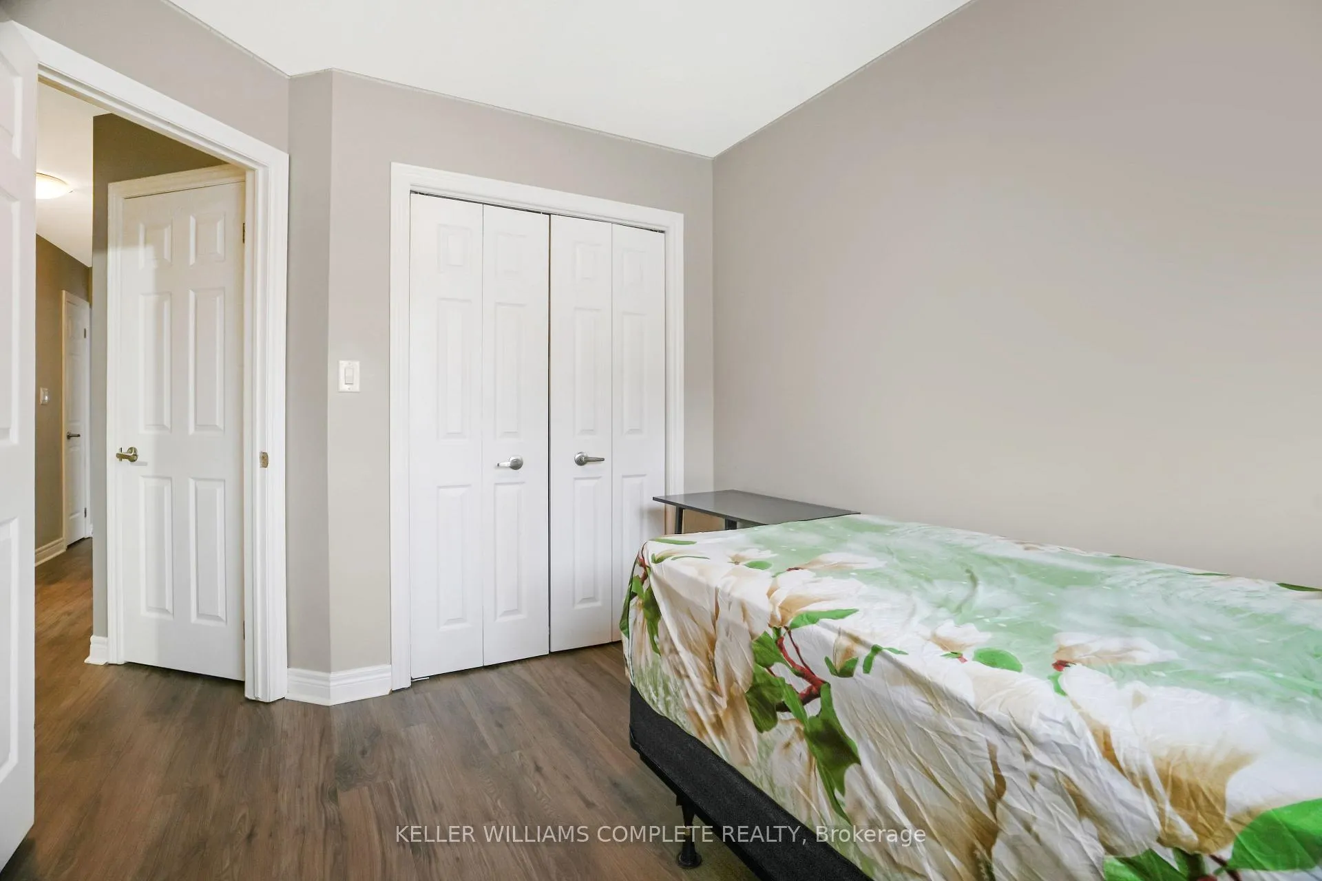 Photo 17 of 378B Glendale Avenue, St. Catharines, Burleigh Hill — HOMEH