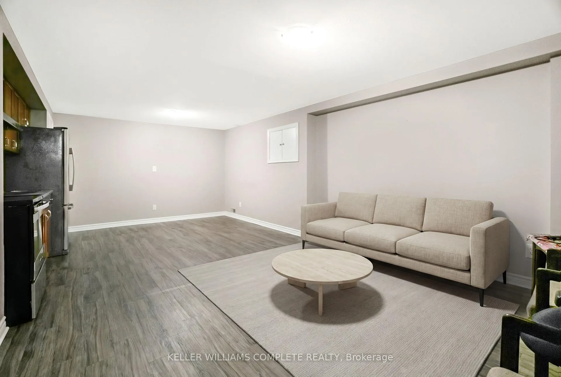 Photo 28 of 378B Glendale Avenue, St. Catharines, Burleigh Hill — HOMEH