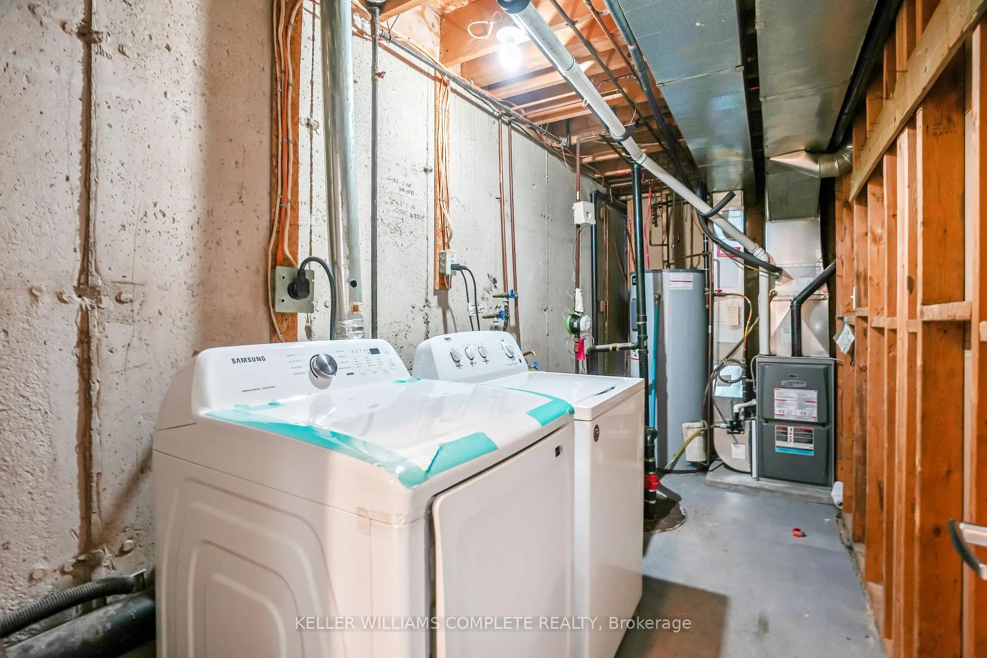 Photo 31 of 378B Glendale Avenue, St. Catharines, Burleigh Hill — HOMEH
