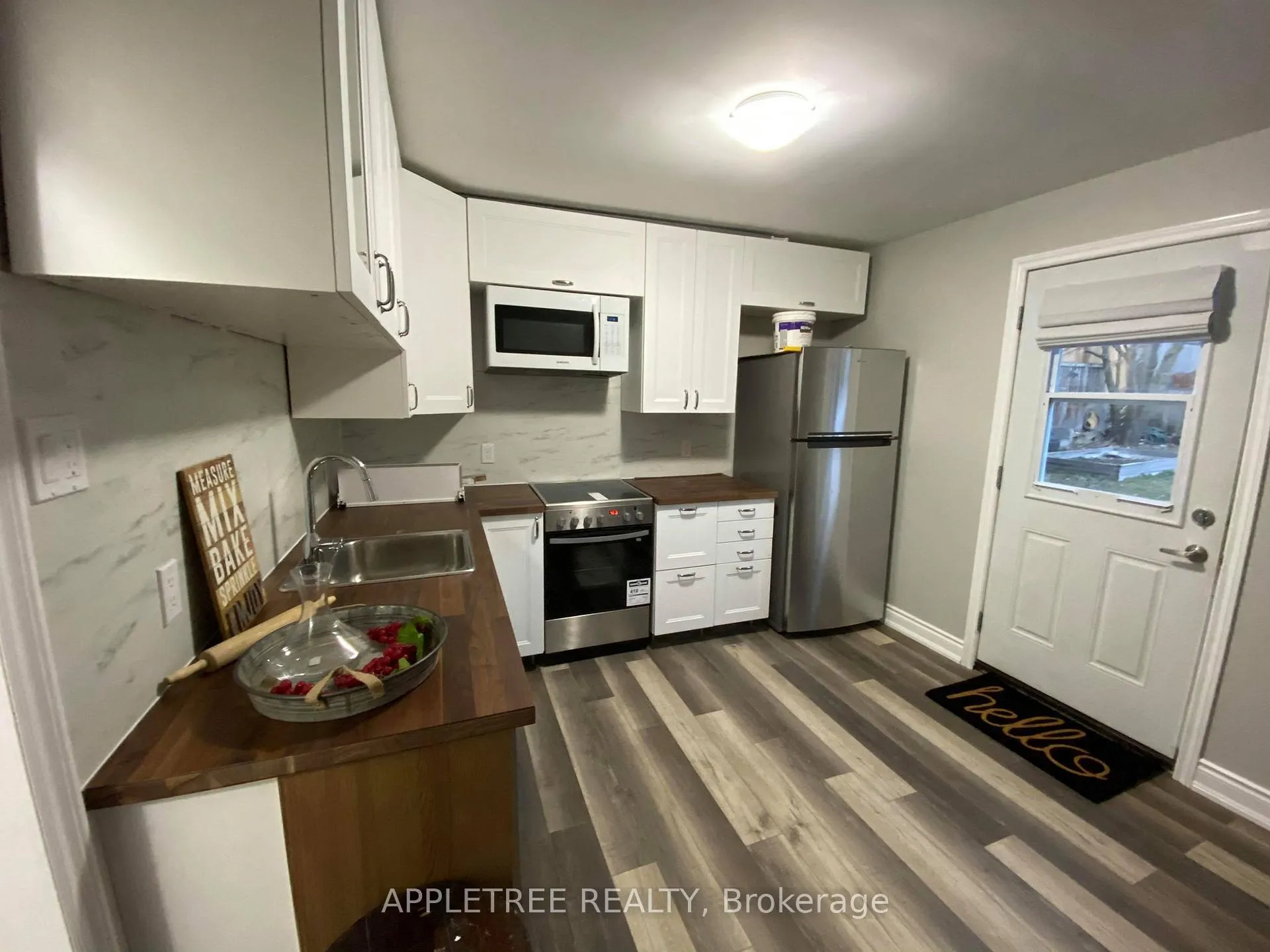 Photo 9 of 147 Berczy Street, Barrie, Codrington — HOMEH