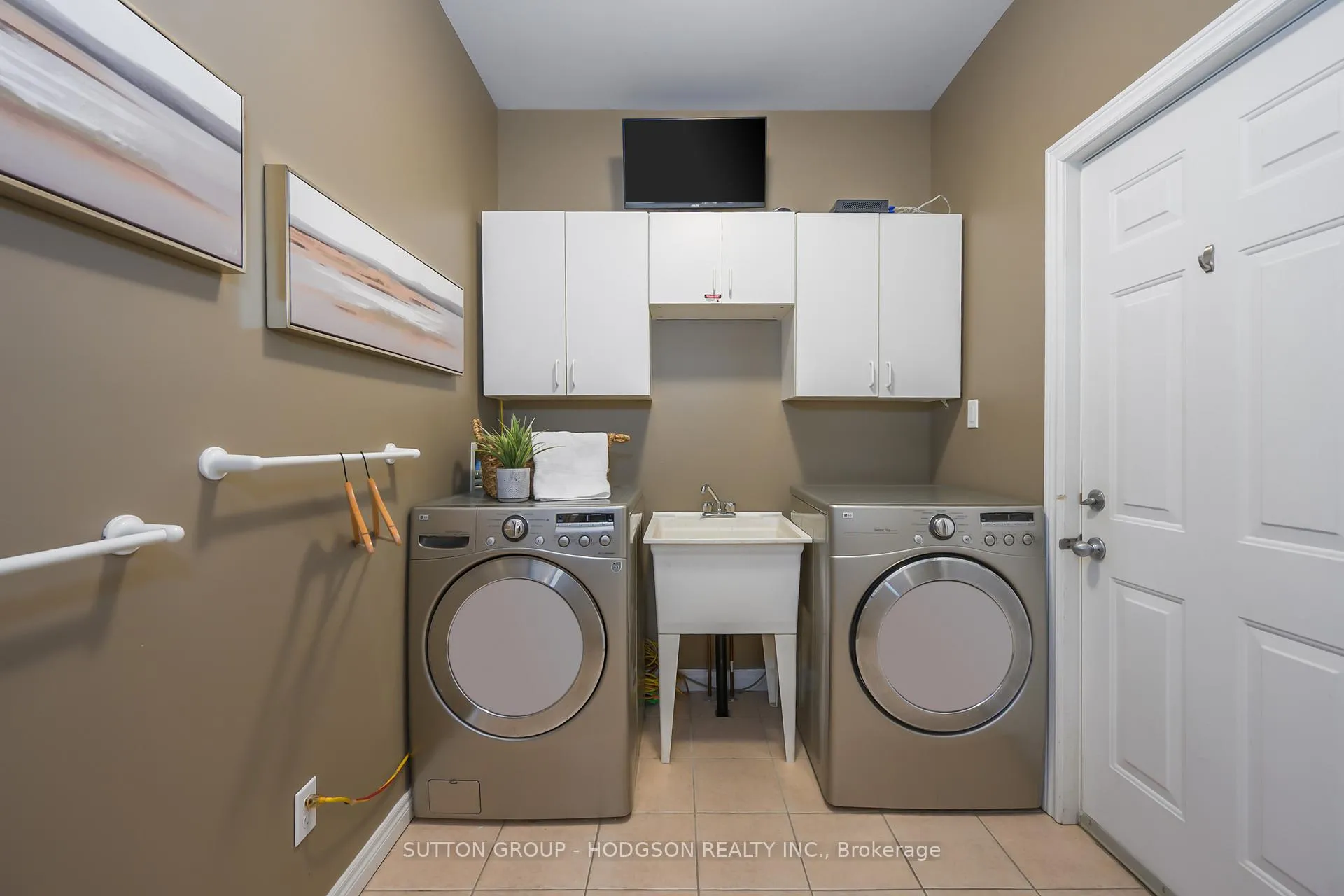 Photo 19 of 42 Oakmont Gardens, Middlesex Centre, Ilderton — HOMEH