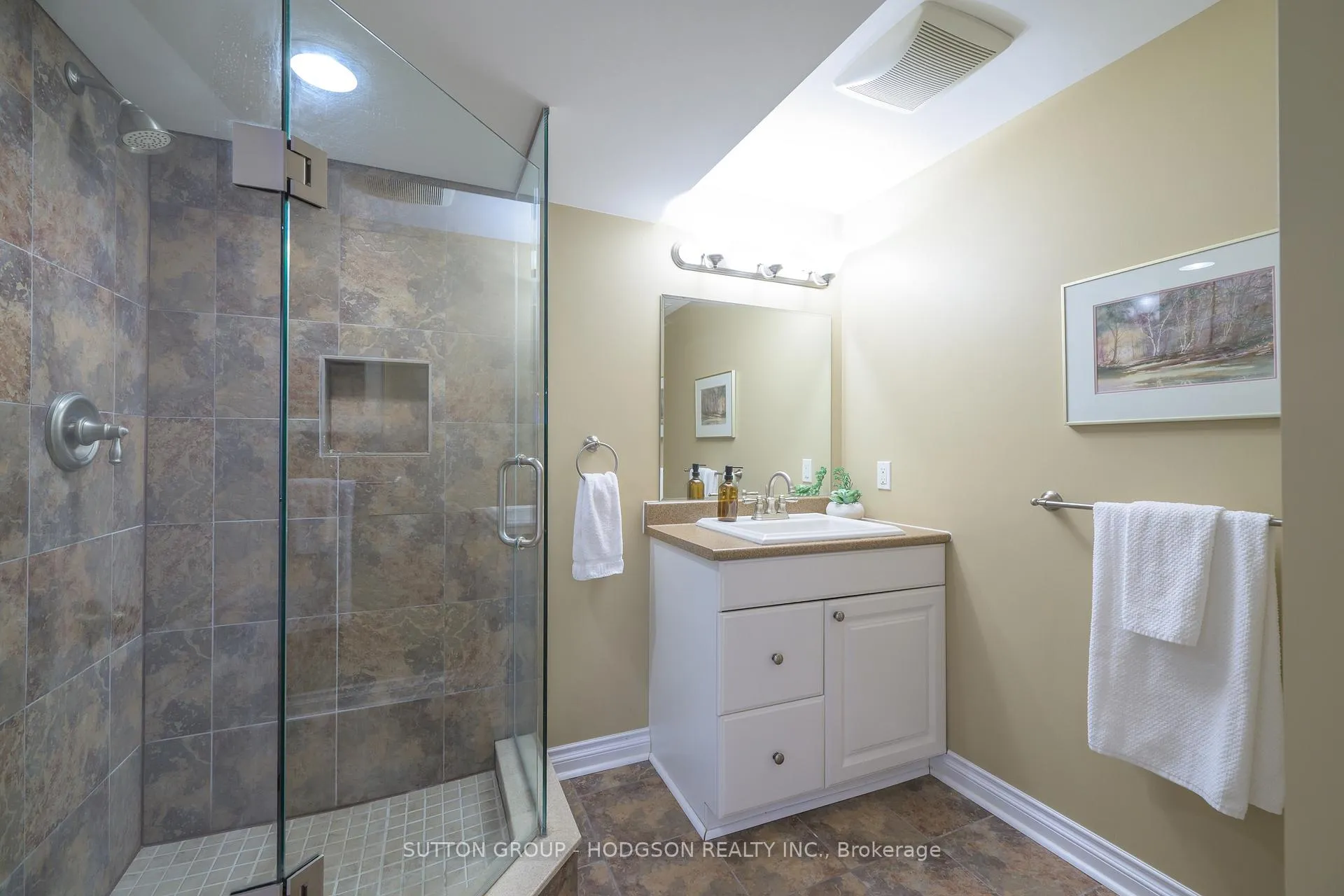 Photo 35 of 42 Oakmont Gardens, Middlesex Centre, Ilderton — HOMEH