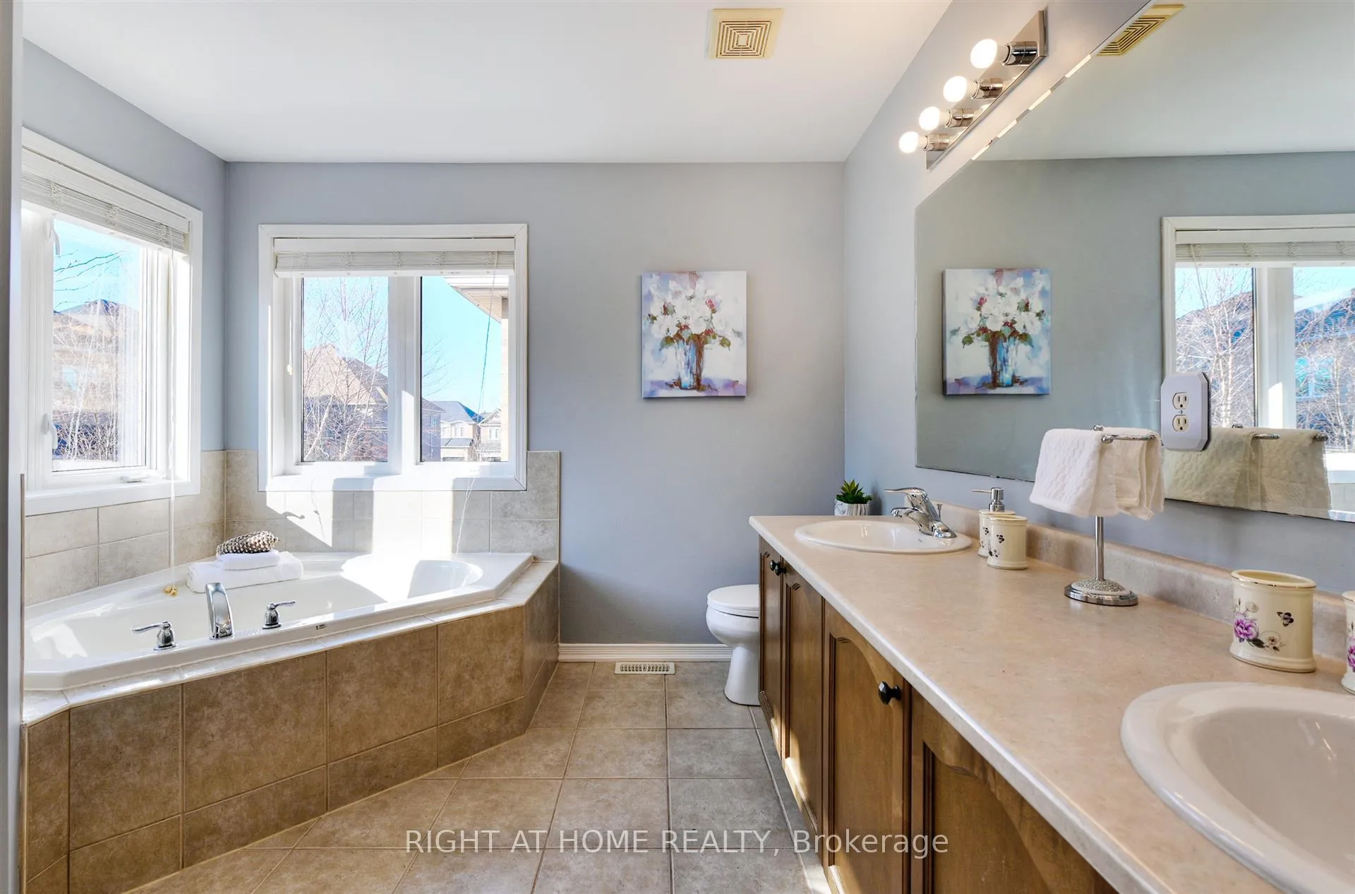 Photo 22 of 4689 Bracknell Road, Burlington, Alton — HOMEH