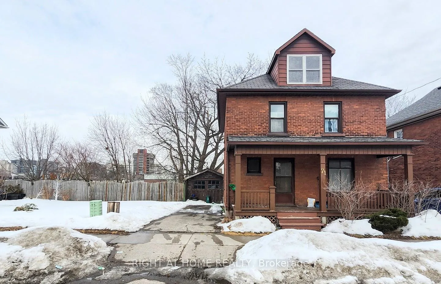 Front of 71 Nassau Street
