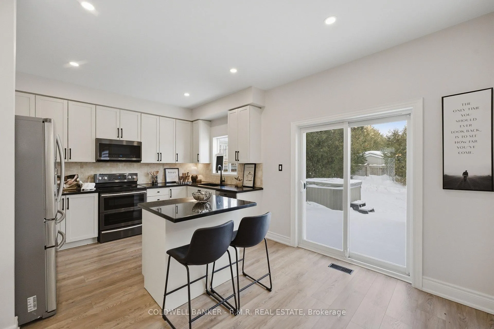 Photo 4 of 82 Vipond Road, Whitby, Brooklin — HOMEH