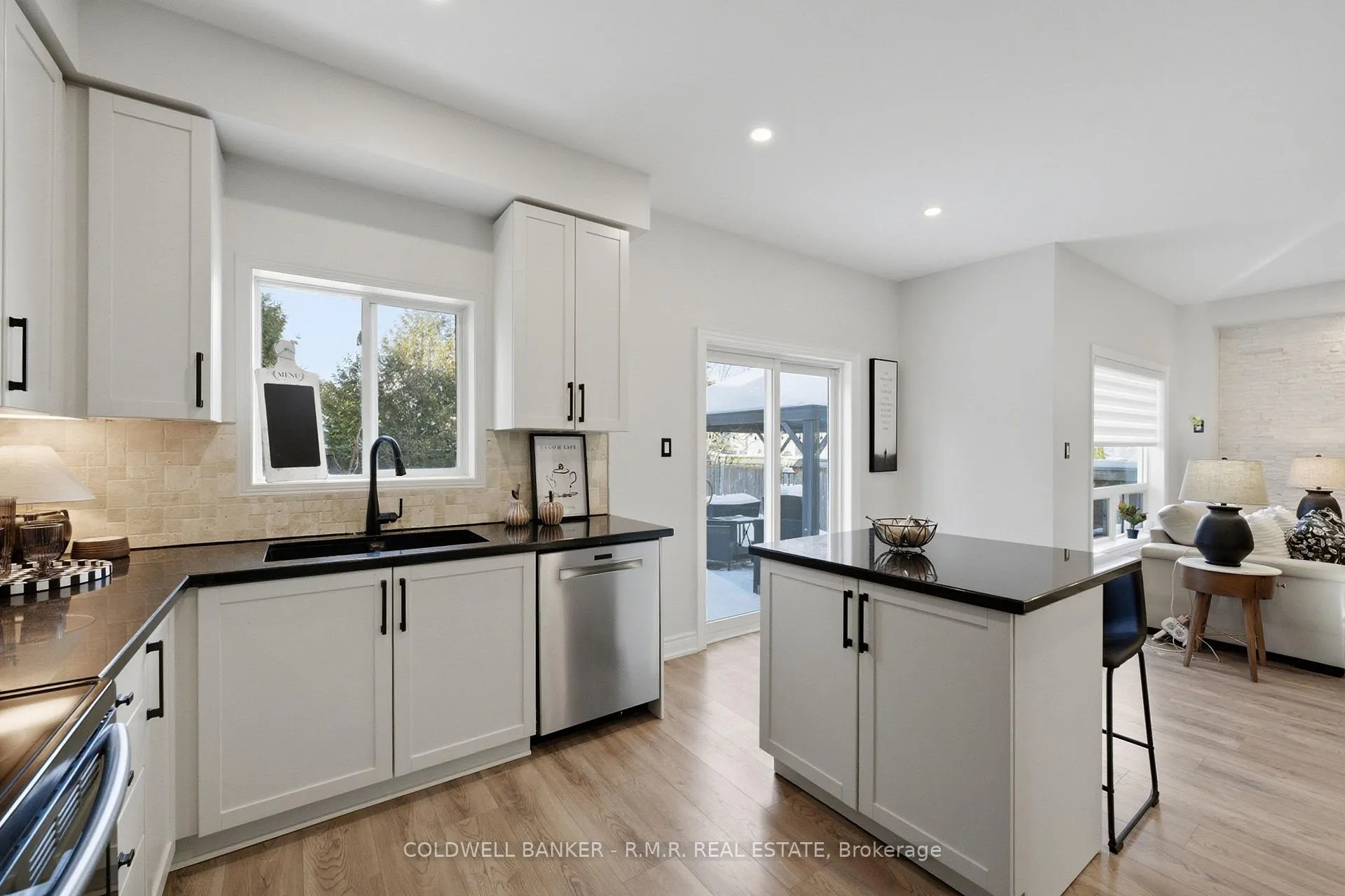 Photo 6 of 82 Vipond Road, Whitby, Brooklin — HOMEH