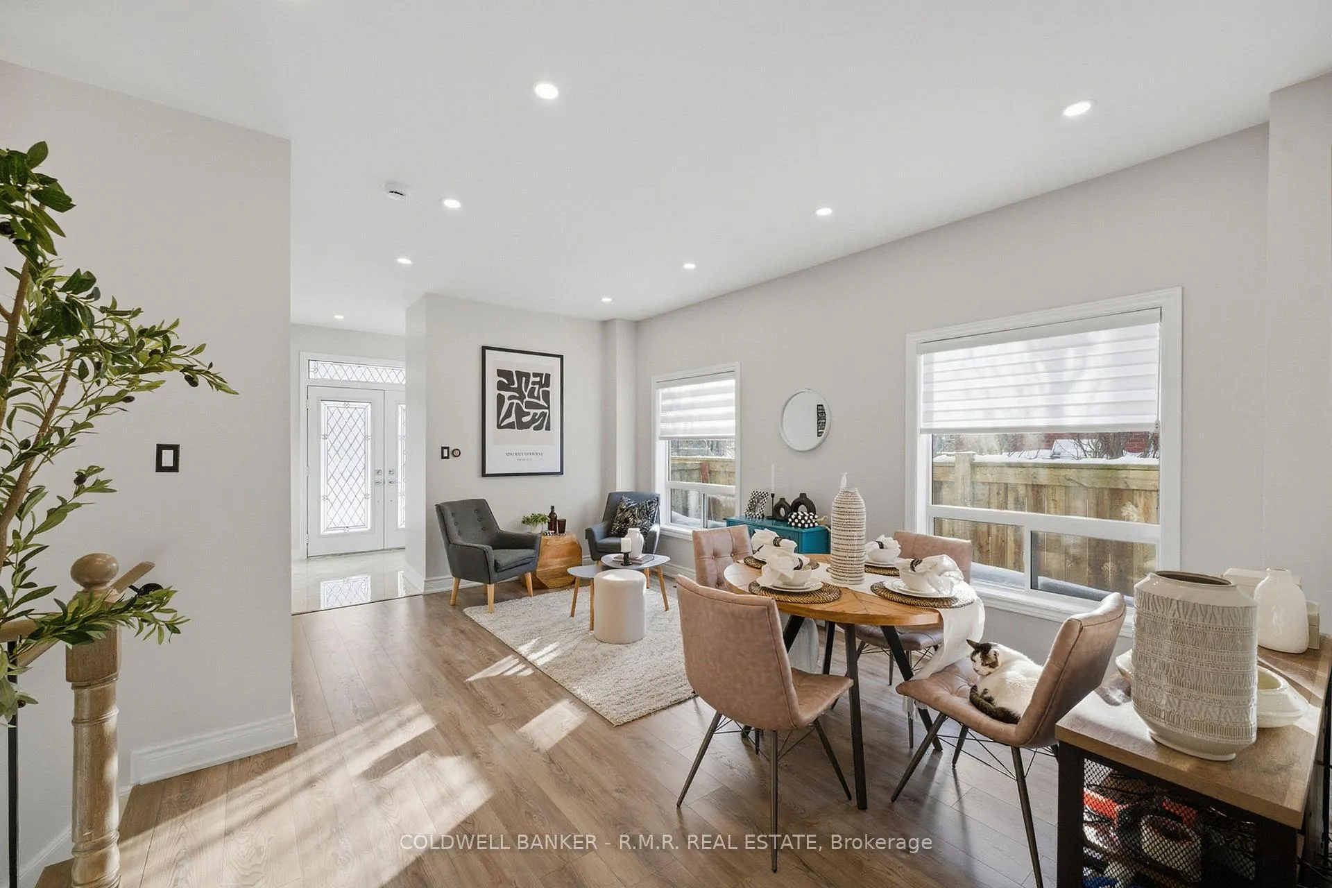 Photo 9 of 82 Vipond Road, Whitby, Brooklin — HOMEH