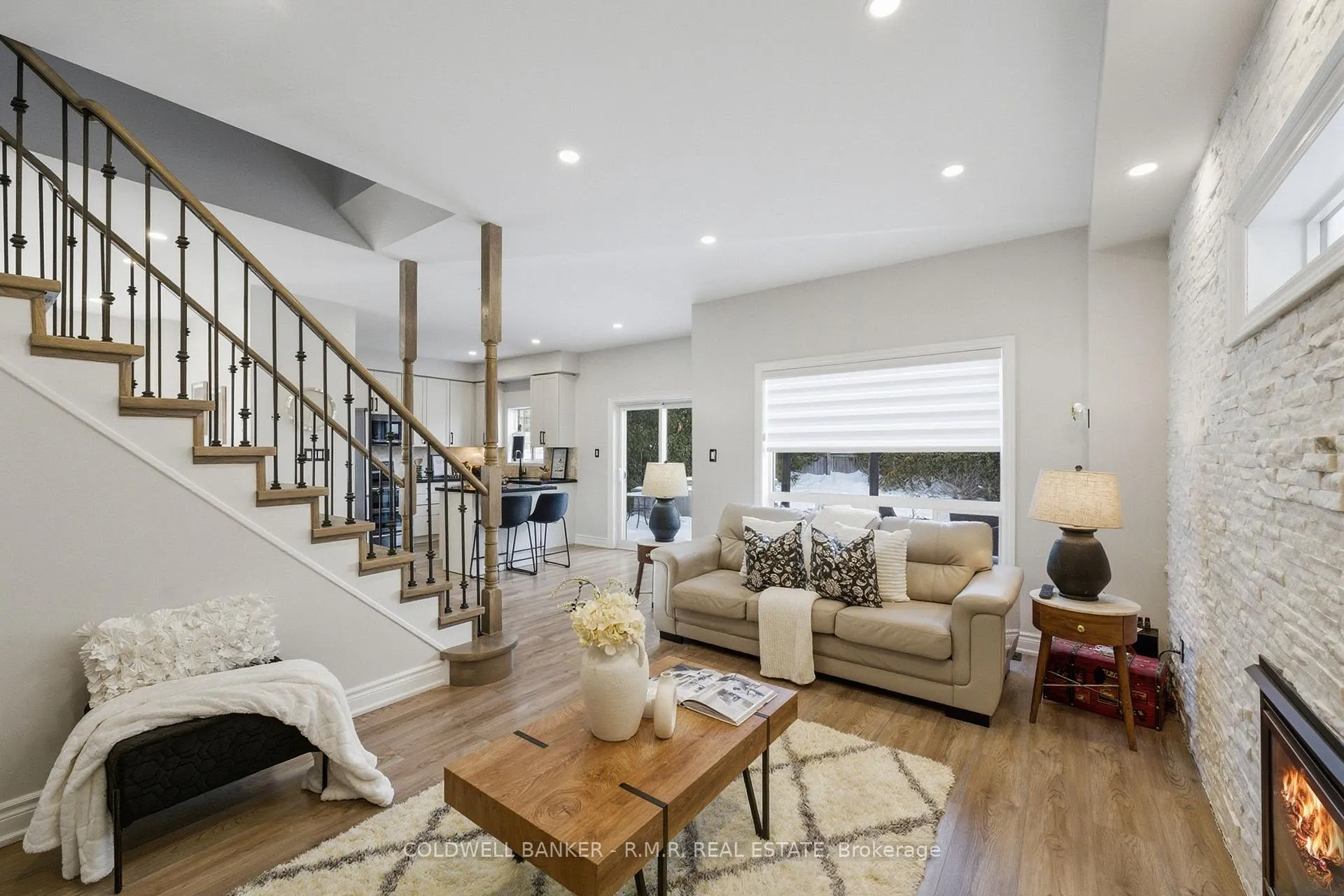 Photo 14 of 82 Vipond Road, Whitby, Brooklin — HOMEH