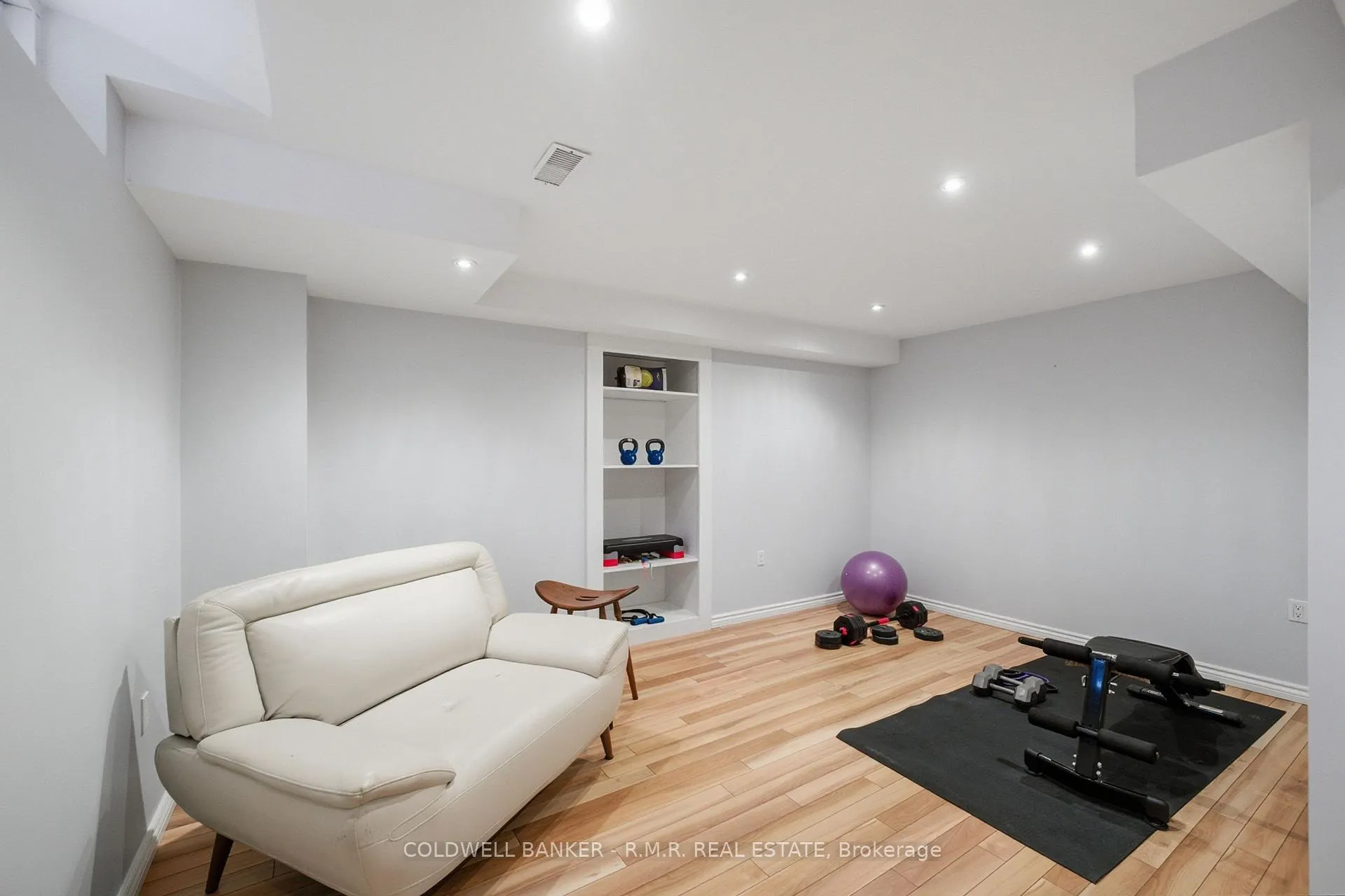Photo 28 of 82 Vipond Road, Whitby, Brooklin — HOMEH