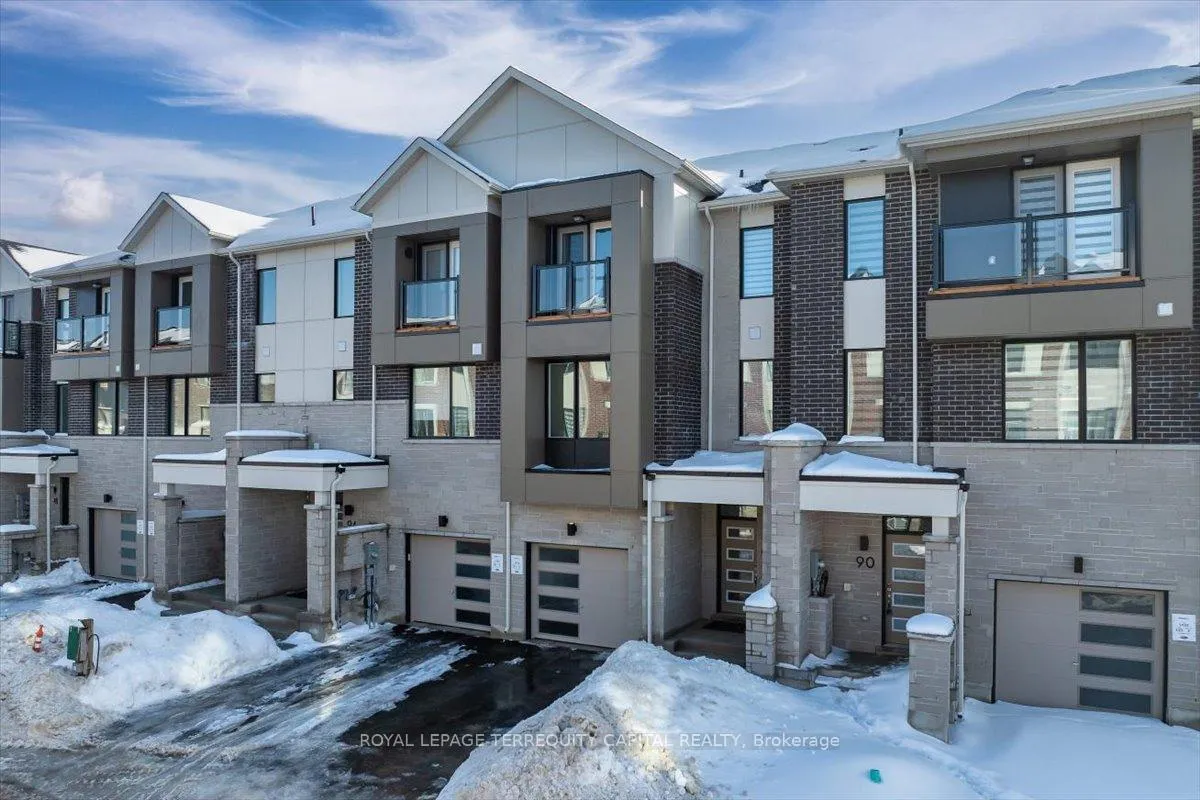 Photo 1 of 92 Pearen Lane, Barrie, Rural Barrie Southwest — HOMEH