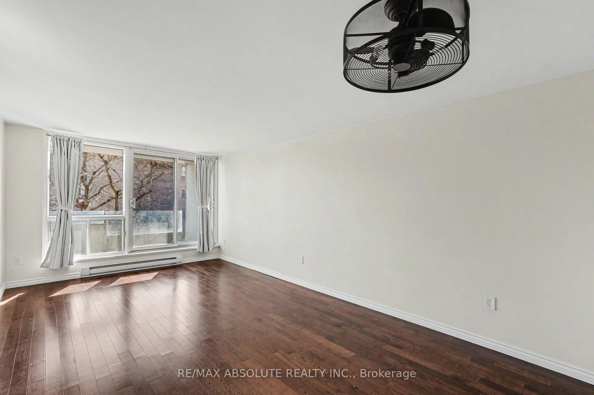 Photo 7 of Unit 305, 1177 Belanger Avenue, Ottawa, Billings Bridge — HOMEH