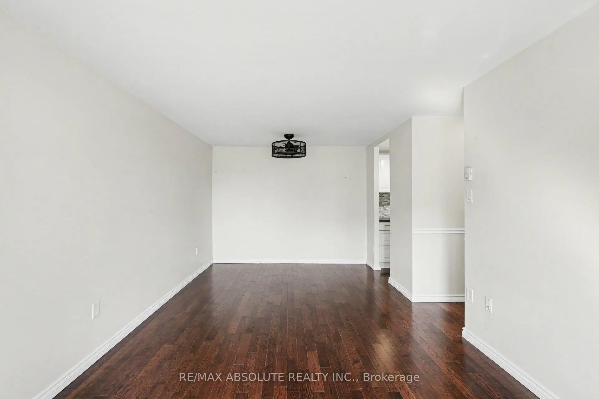 Photo 9 of Unit 305, 1177 Belanger Avenue, Ottawa, Billings Bridge — HOMEH