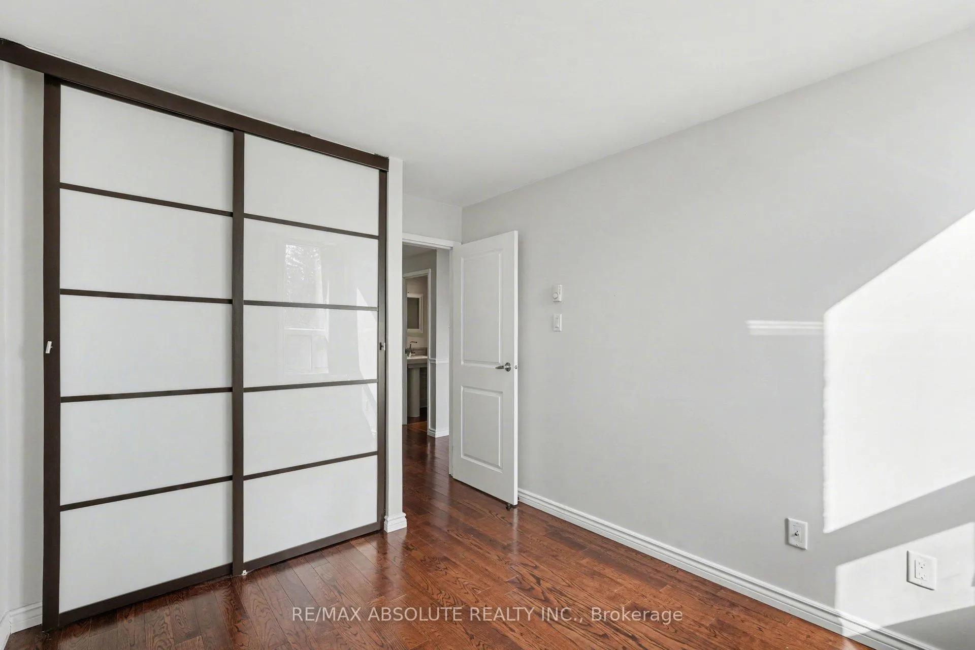 Photo 13 of Unit 305, 1177 Belanger Avenue, Ottawa, Billings Bridge — HOMEH