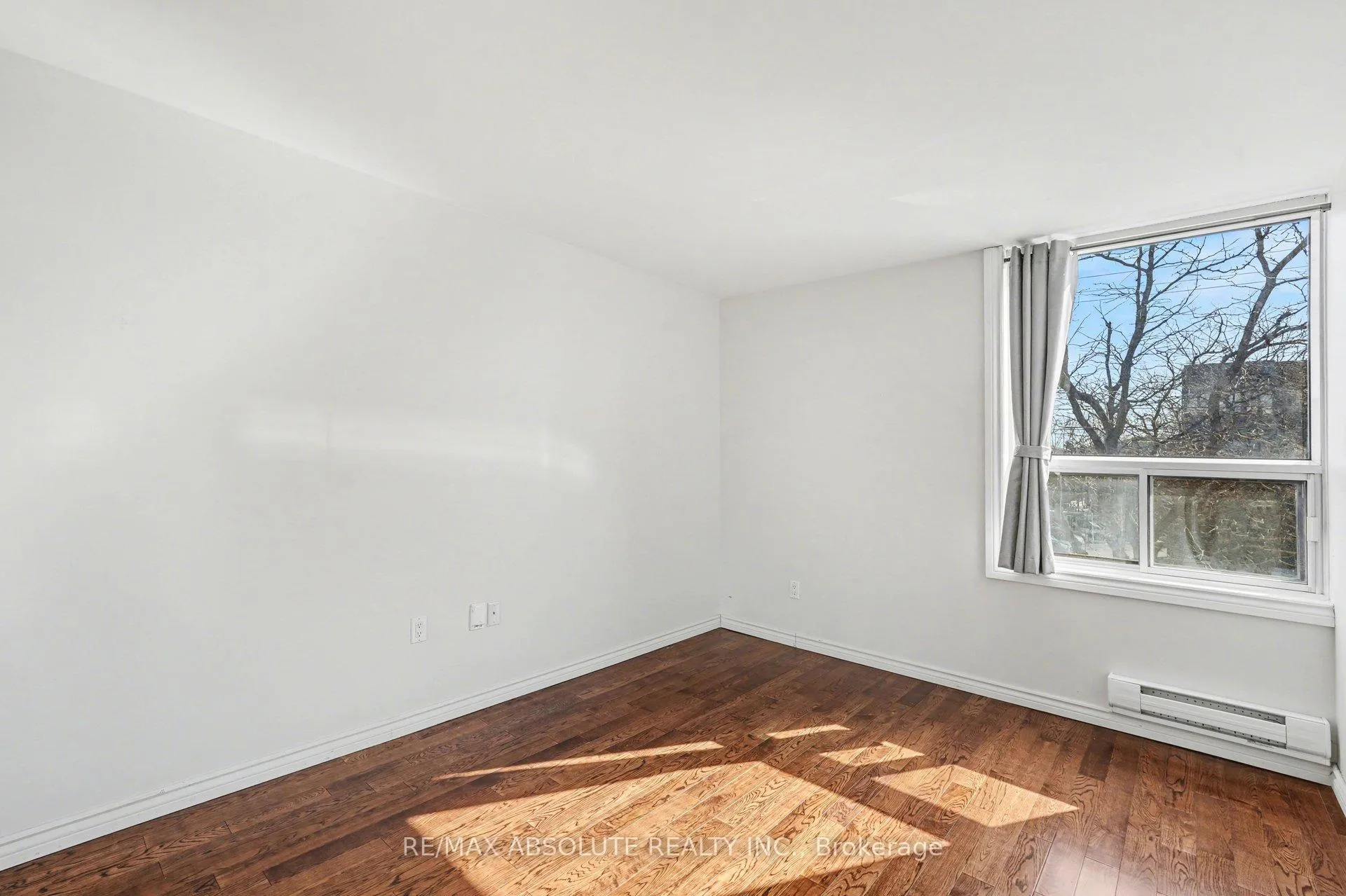 Photo 15 of Unit 305, 1177 Belanger Avenue, Ottawa, Billings Bridge — HOMEH
