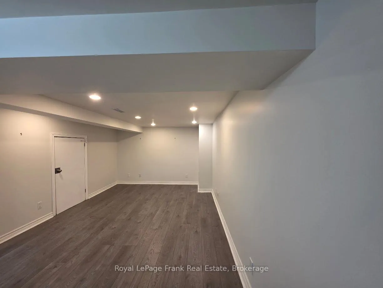 Photo 4 of 44 Billingsgate Crescent, Ajax, South East — HOMEH