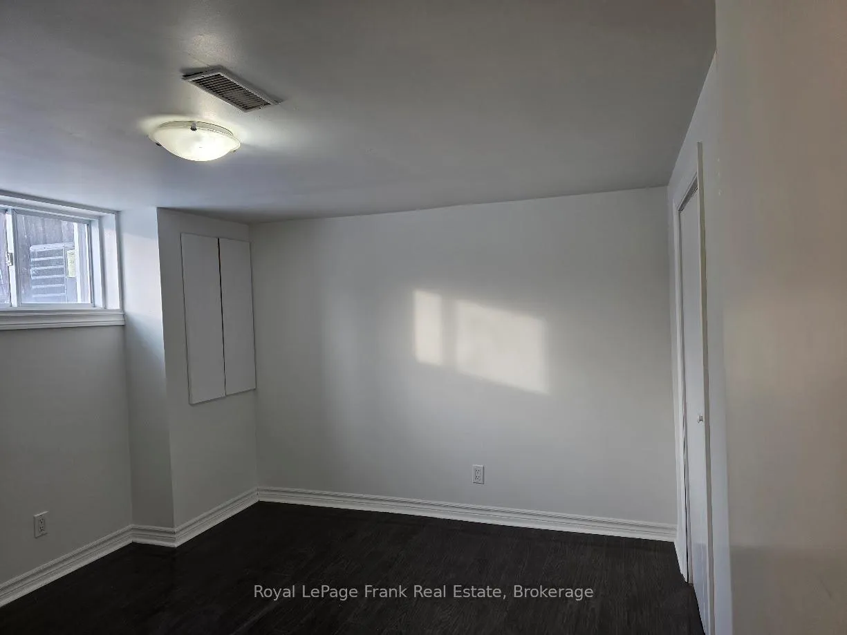 Photo 9 of 44 Billingsgate Crescent, Ajax, South East — HOMEH