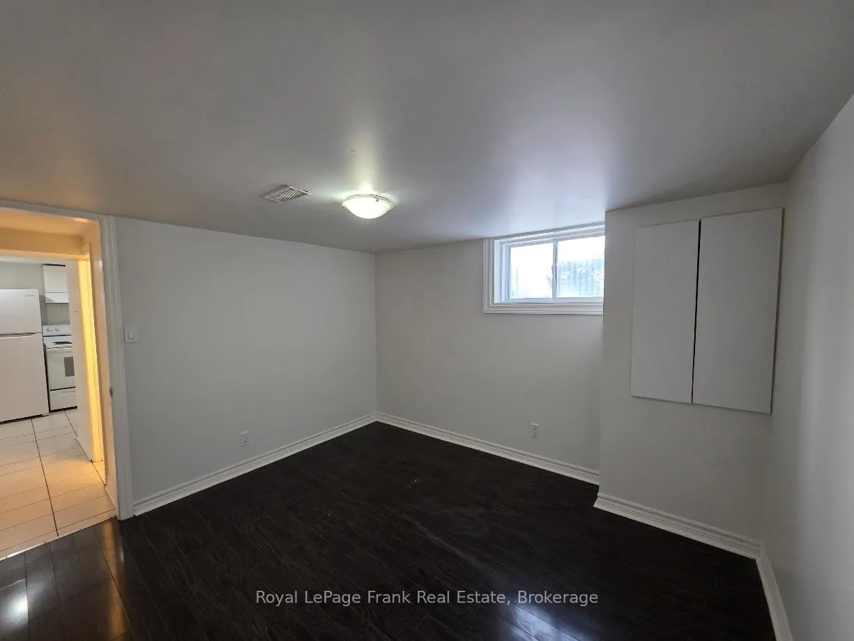 Photo 10 of 44 Billingsgate Crescent, Ajax, South East — HOMEH