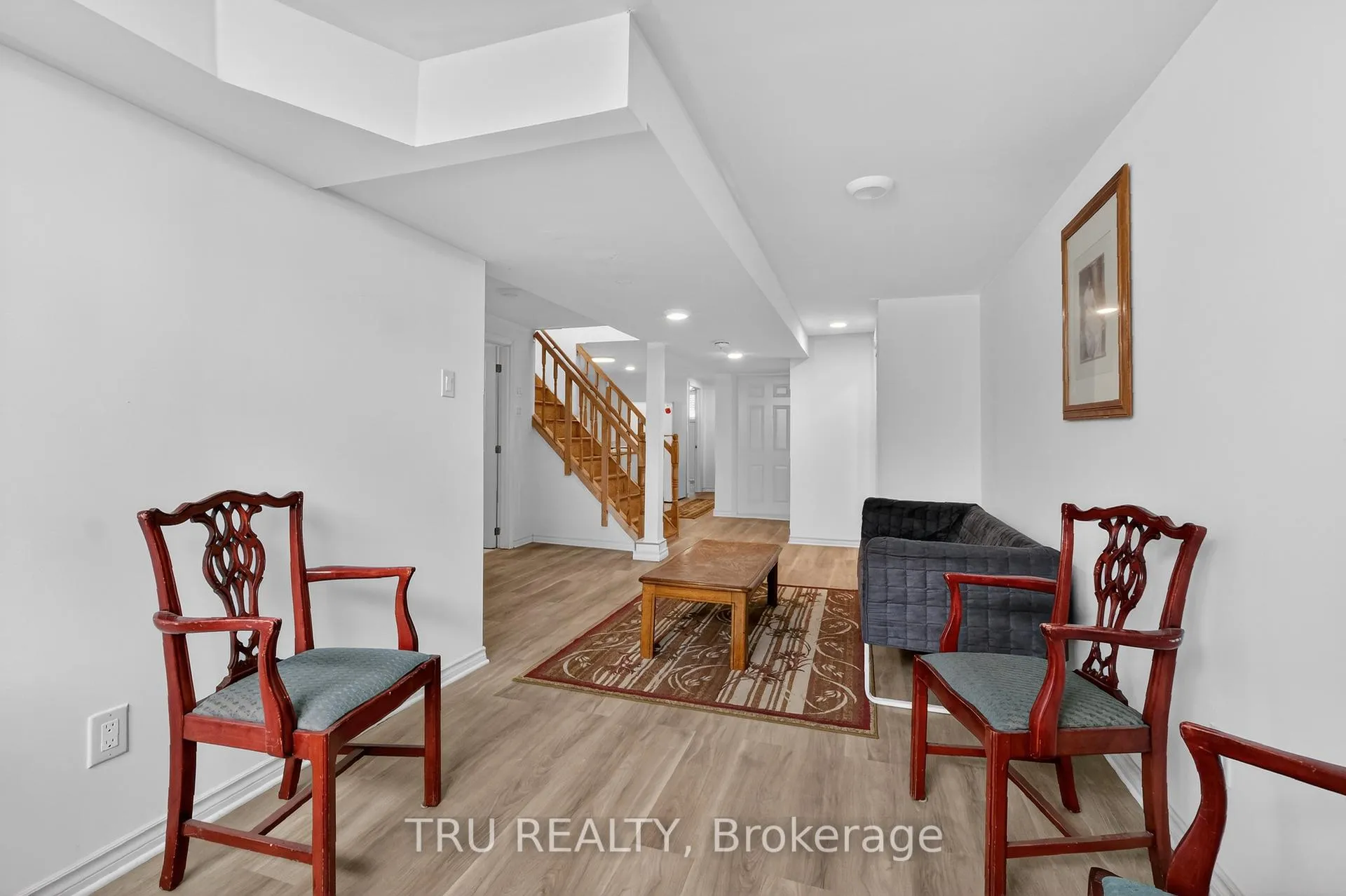 Photo 8 of Unit Maitland, 1263 Maitland Avenue, Ottawa, Copeland Park — HOMEH