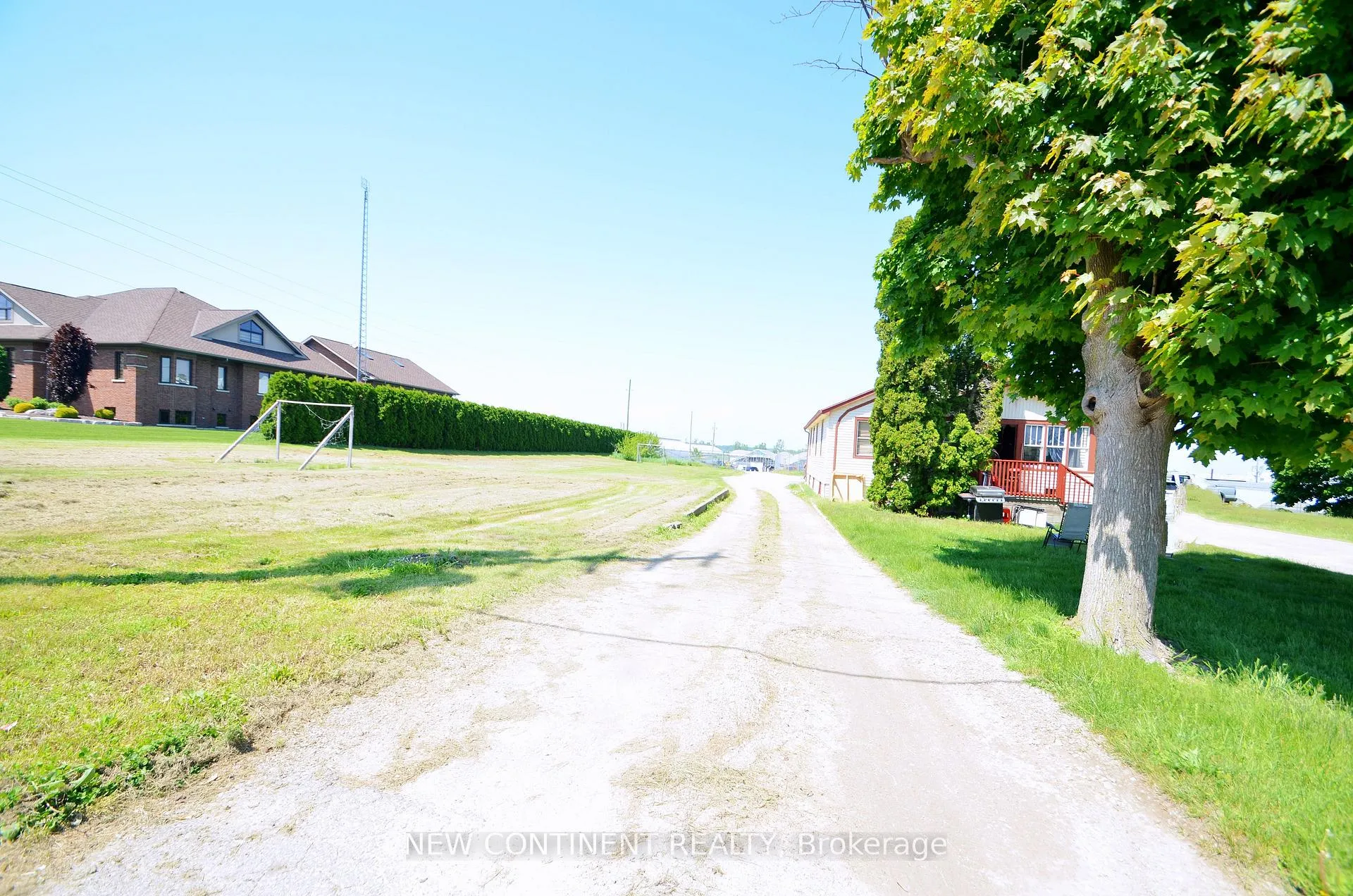 Photo 5 of 325 Talbot Street W, Leamington — HOMEH