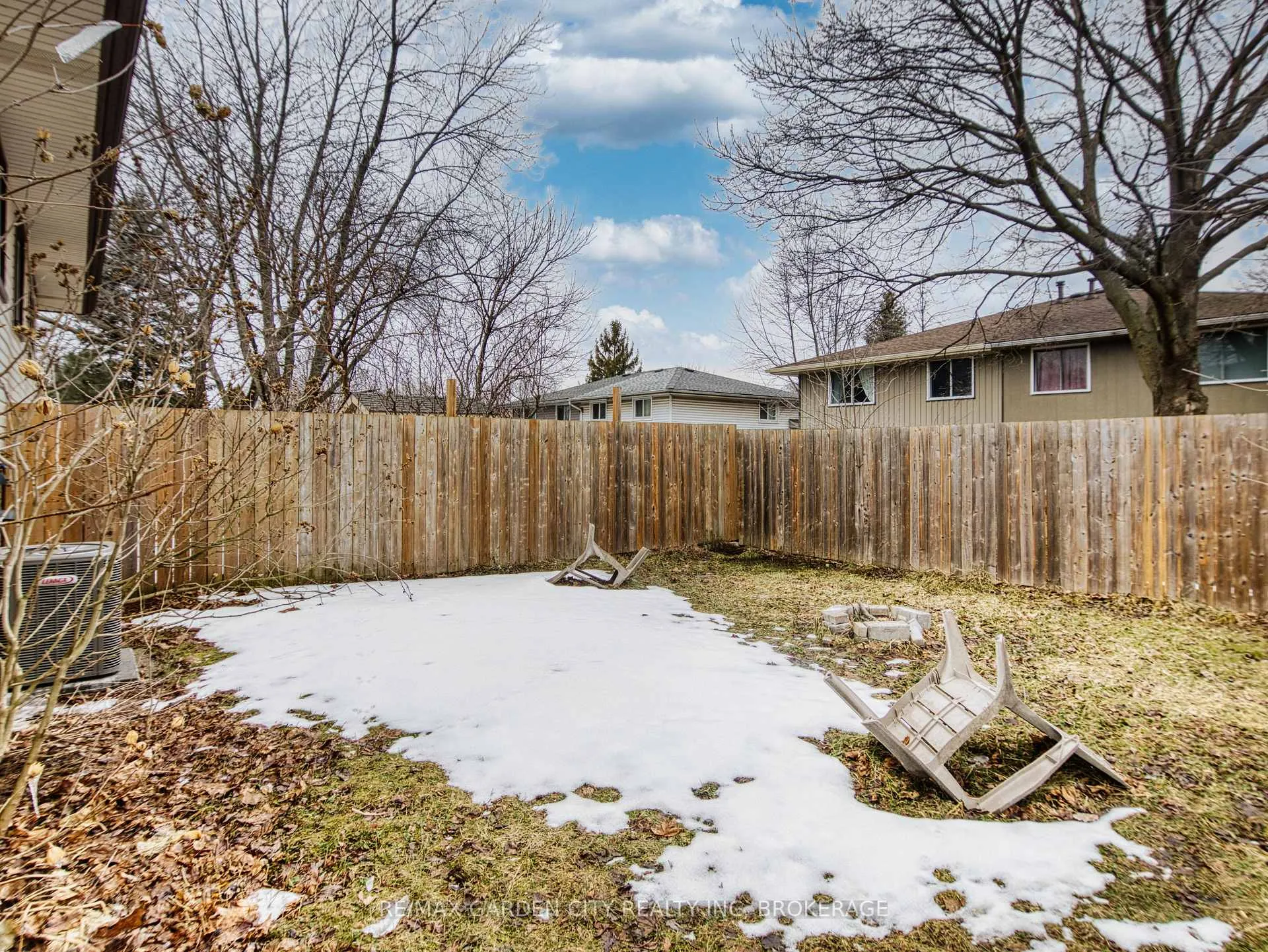 Photo 4 of 3 Tara Crescent, Thorold, Confederation Heights — HOMEH