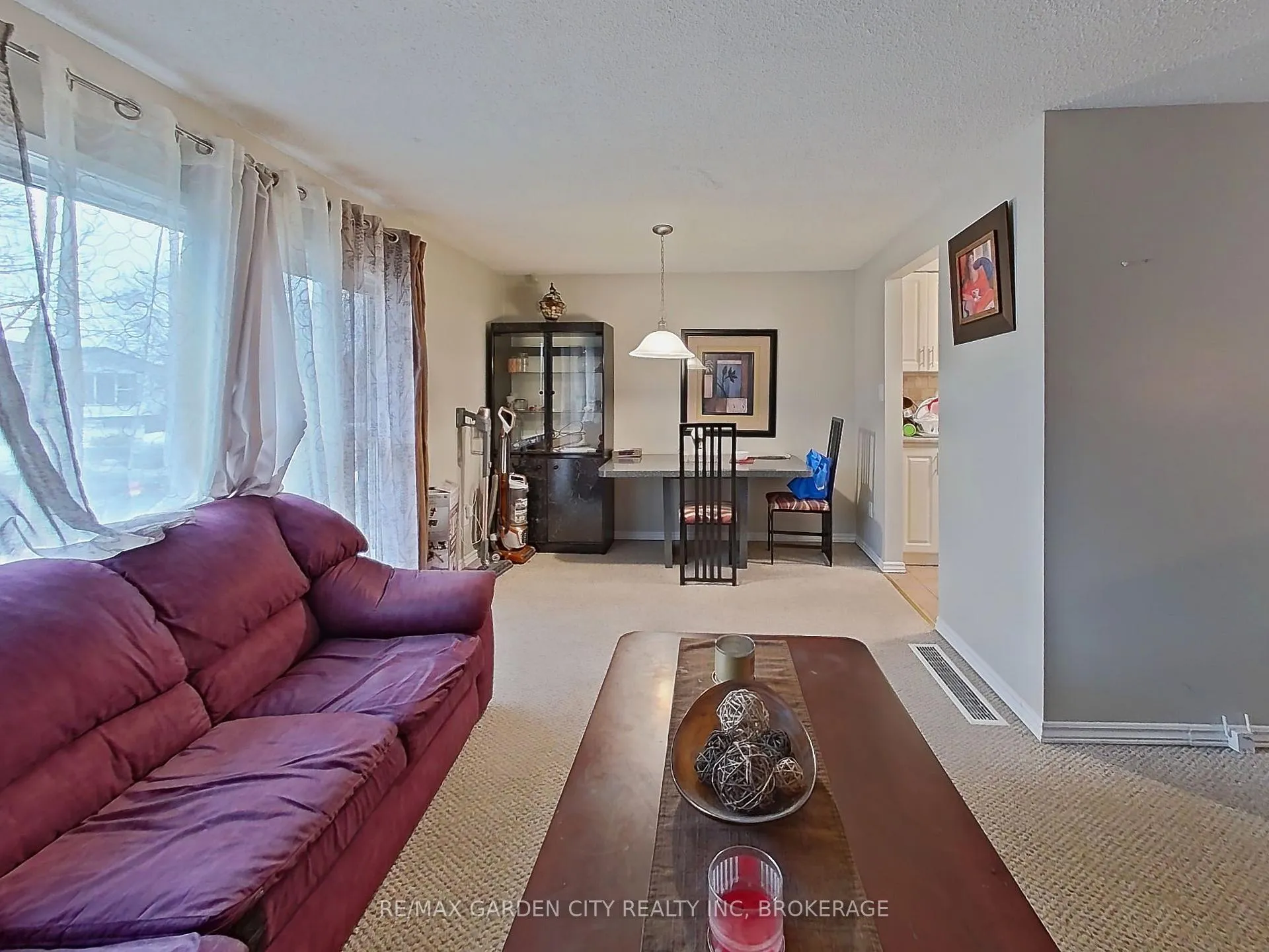 Photo 9 of 3 Tara Crescent, Thorold, Confederation Heights — HOMEH