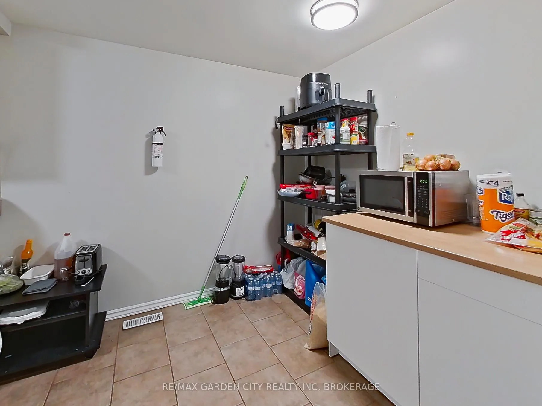 Photo 17 of 3 Tara Crescent, Thorold, Confederation Heights — HOMEH