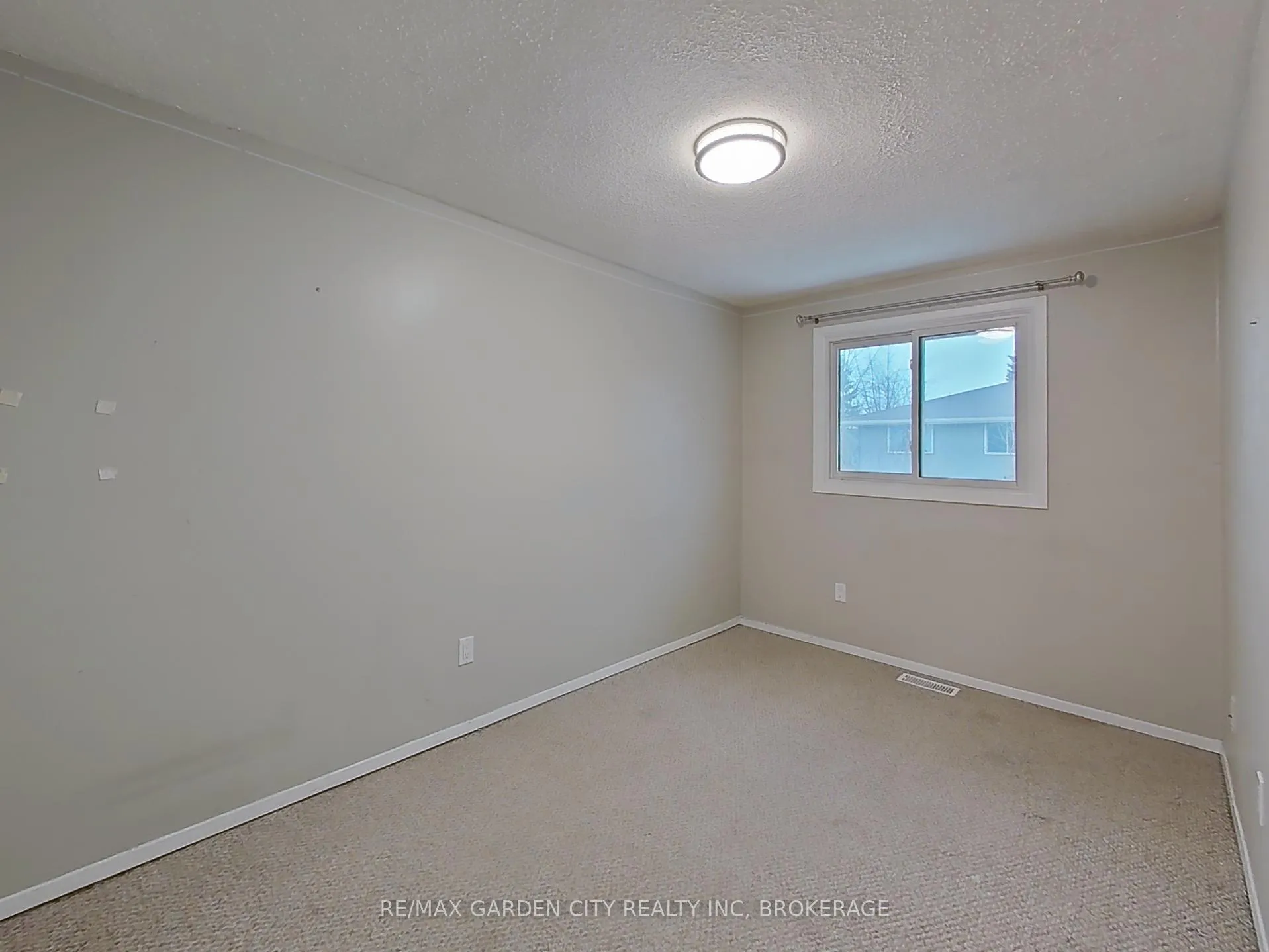 Photo 25 of 3 Tara Crescent, Thorold, Confederation Heights — HOMEH