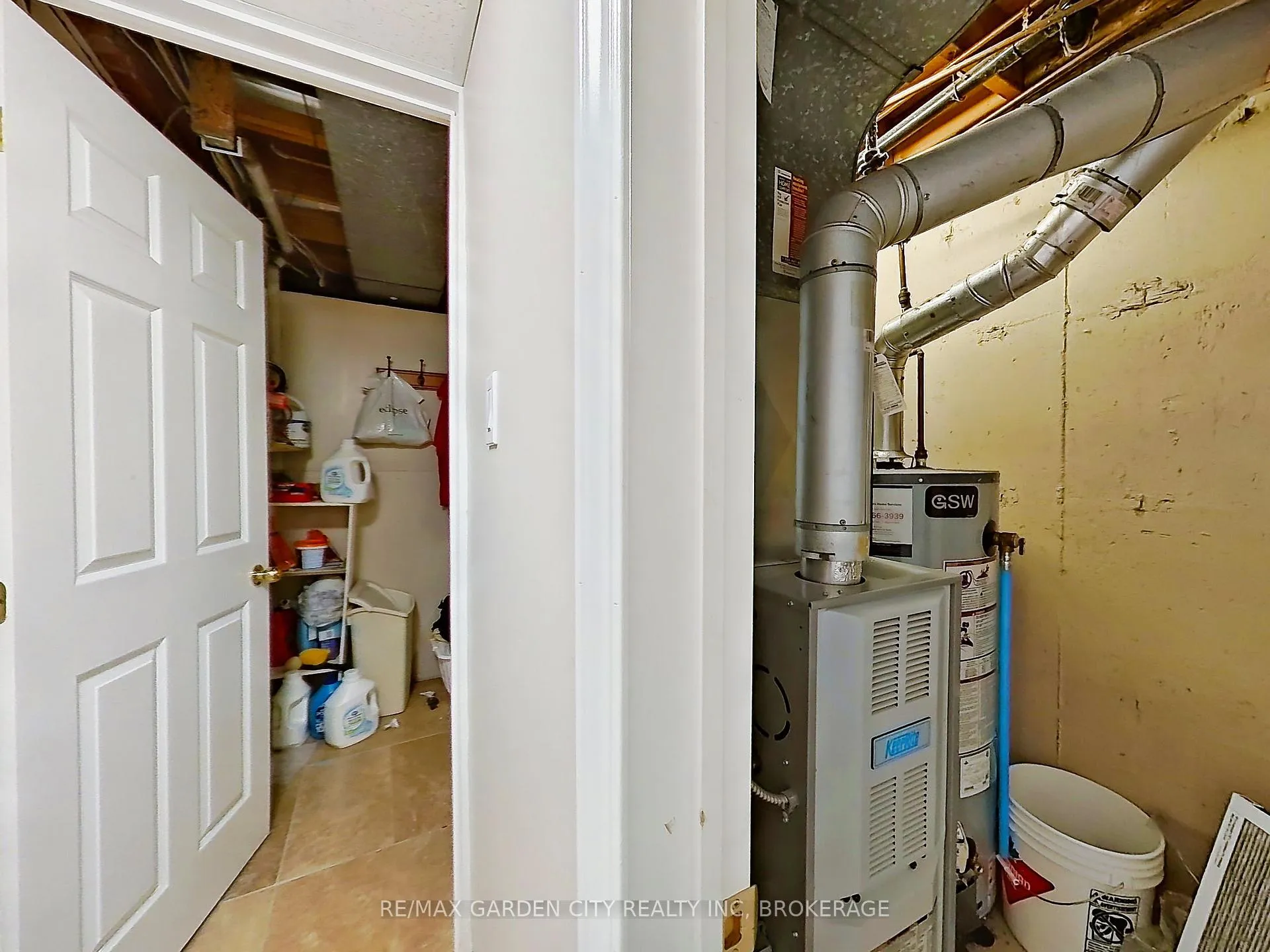 Photo 40 of 3 Tara Crescent, Thorold, Confederation Heights — HOMEH