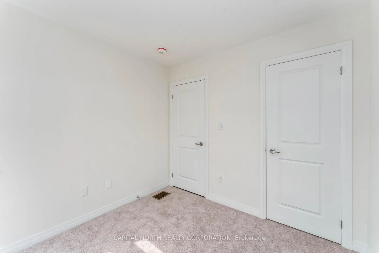 Photo 26 of 130 Turnberry Lane, Barrie, Painswick South — HOMEH