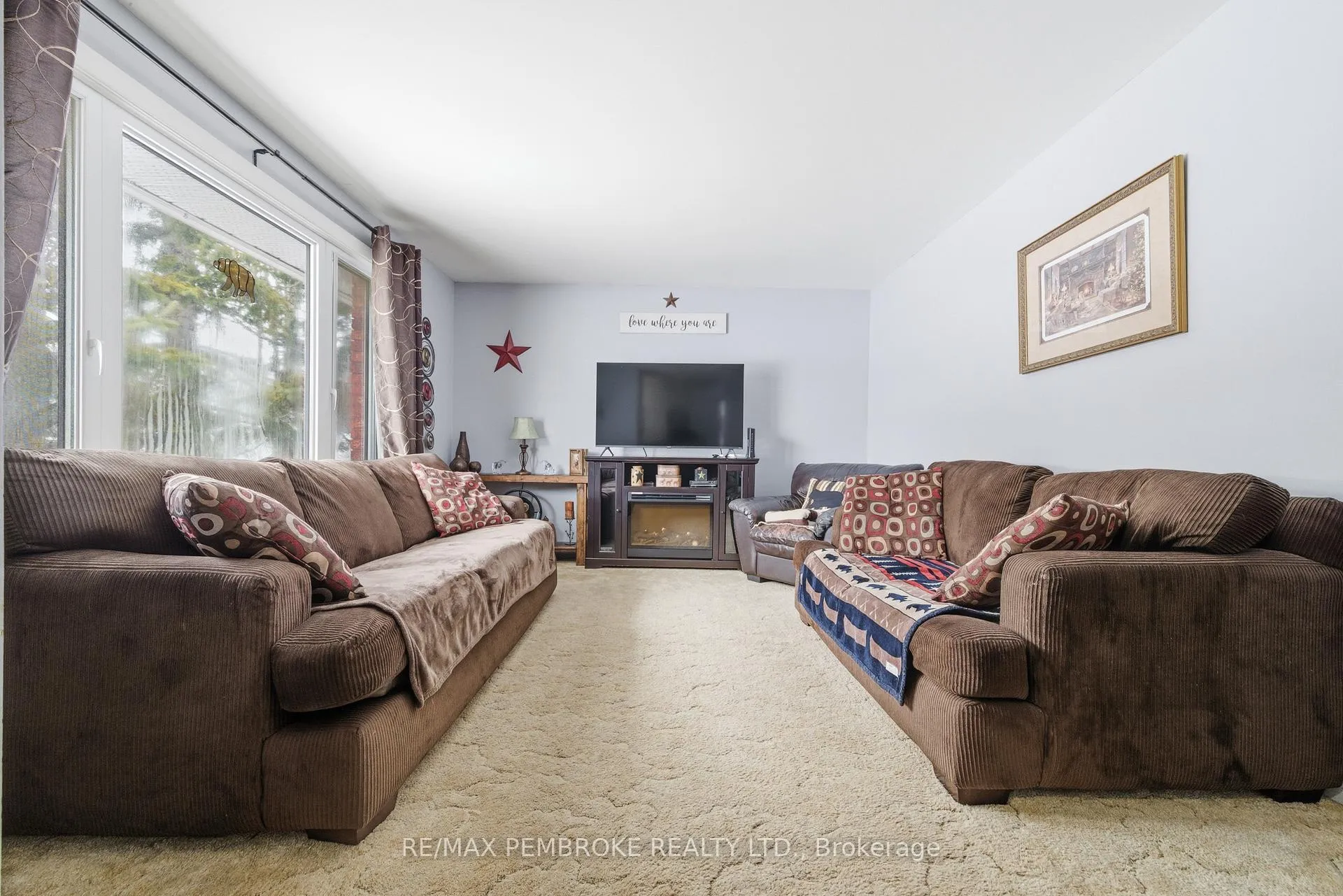 Photo 14 of 114 Hemlock Street, Petawawa — HOMEH