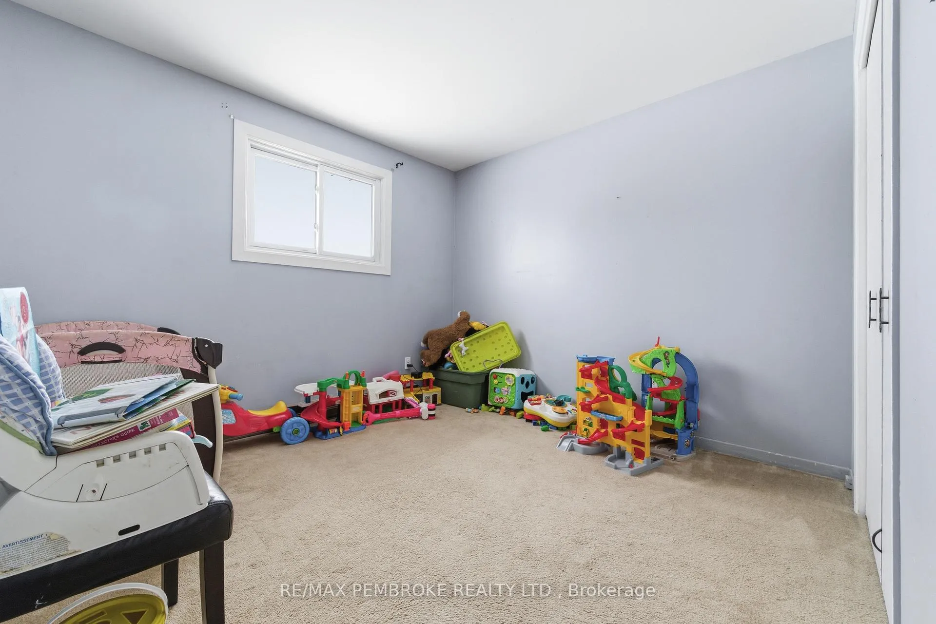 Photo 27 of 114 Hemlock Street, Petawawa — HOMEH