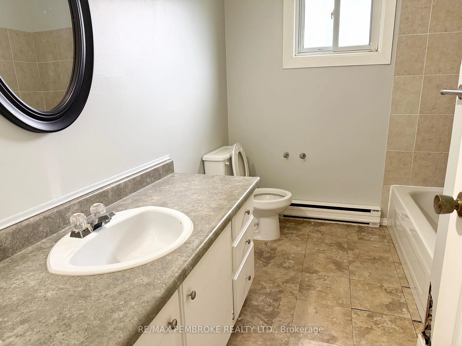 Photo 22 of 114 Hemlock Street, Petawawa — HOMEH