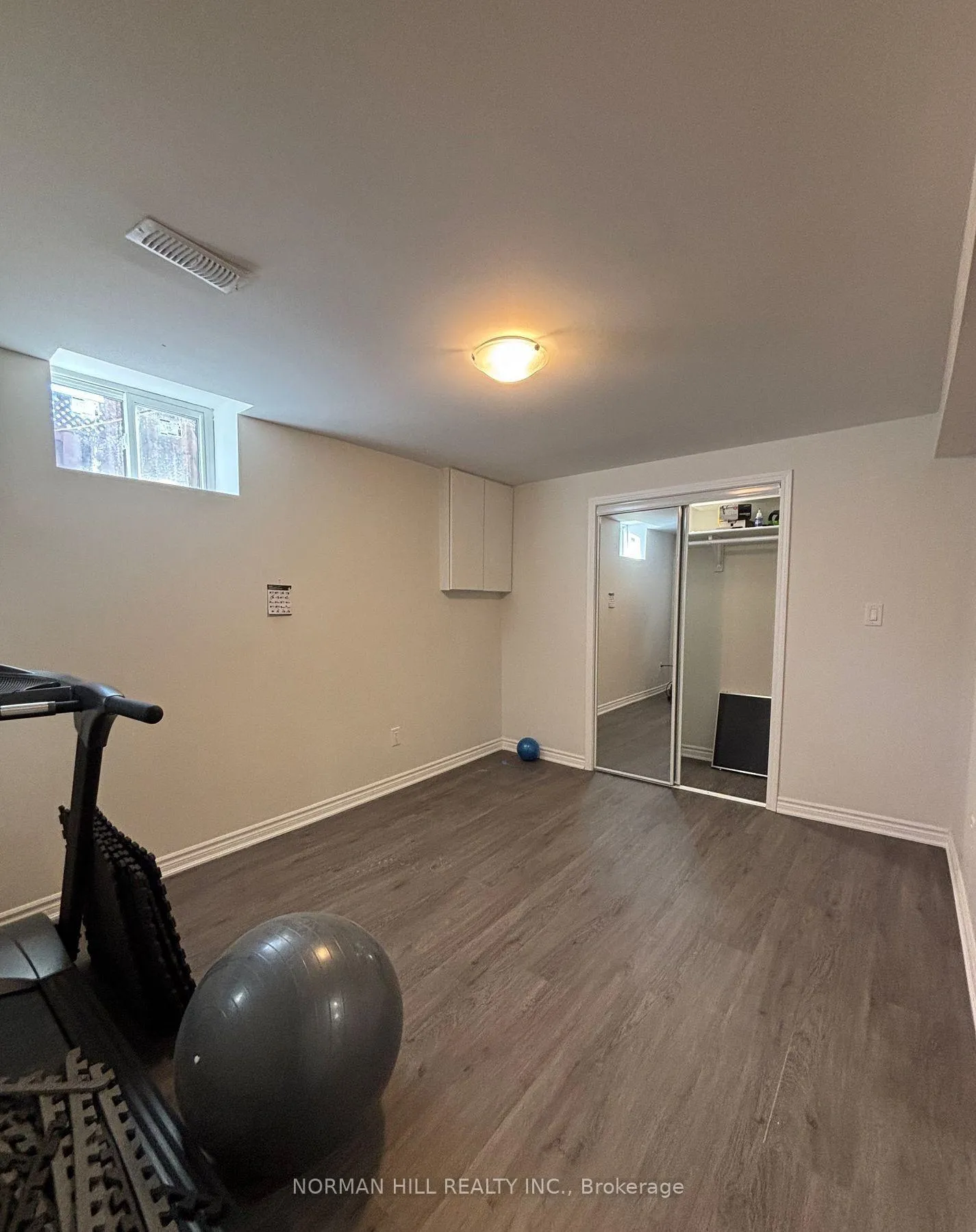 Photo 3 of 117 Major William Sharpe Drive, Brampton, Northwood Park — HOMEH