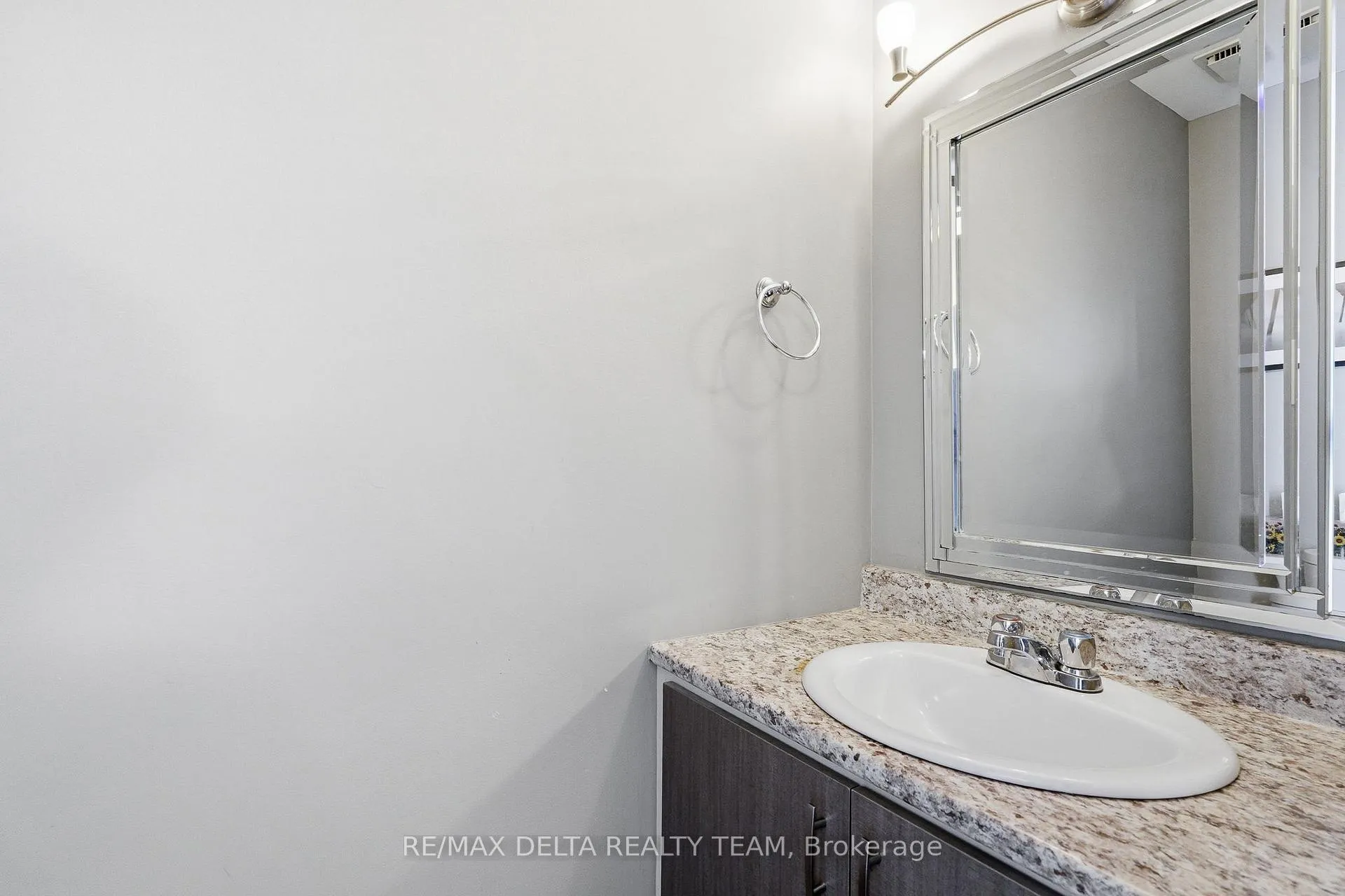Photo 4 of Unit 78, 6821 Bilberry Drive, Ottawa, Convent Glen North — HOMEH