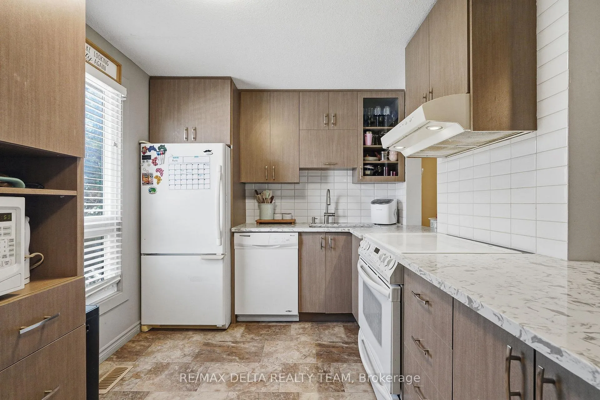 Photo 5 of Unit 78, 6821 Bilberry Drive, Ottawa, Convent Glen North — HOMEH