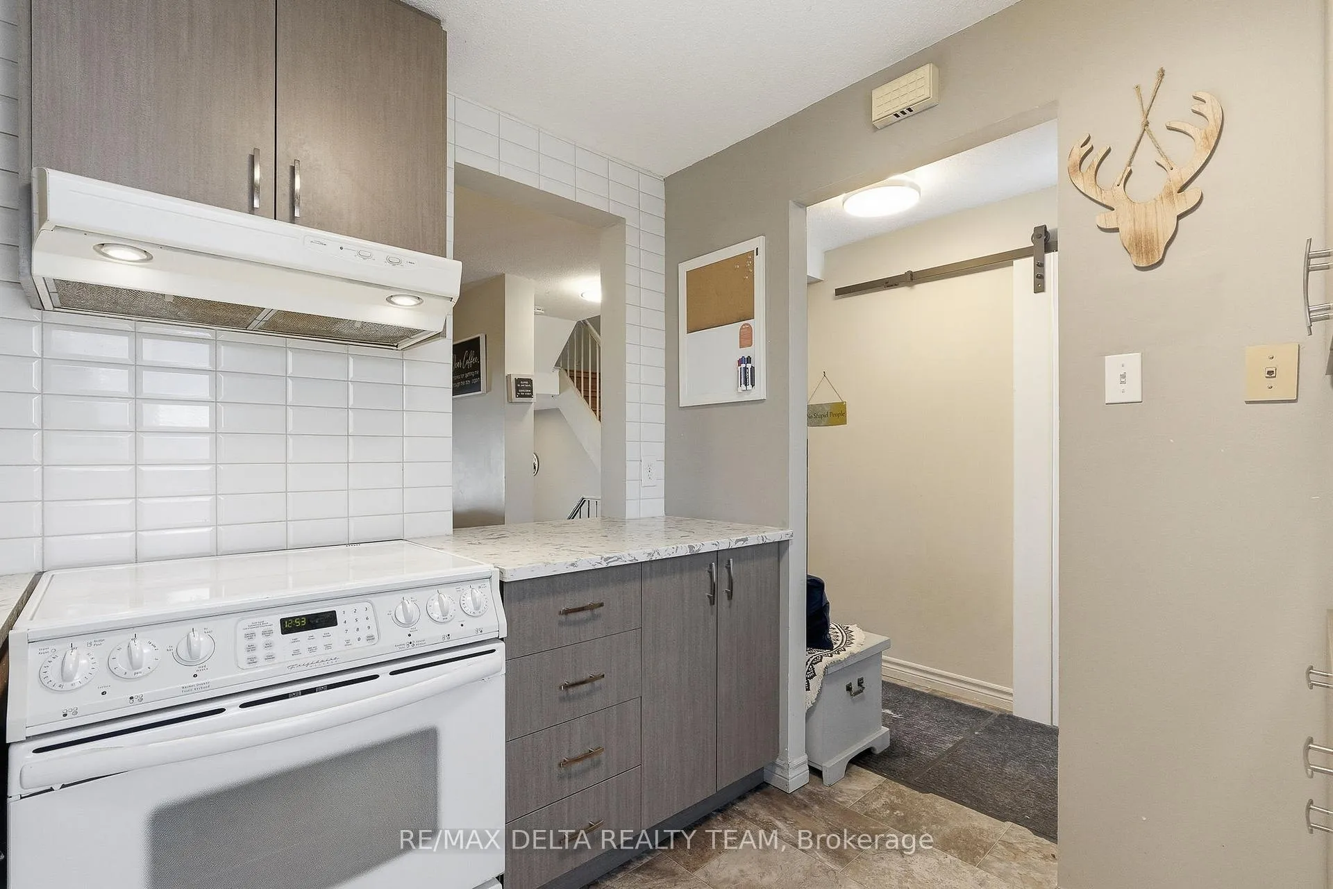 Photo 8 of Unit 78, 6821 Bilberry Drive, Ottawa, Convent Glen North — HOMEH