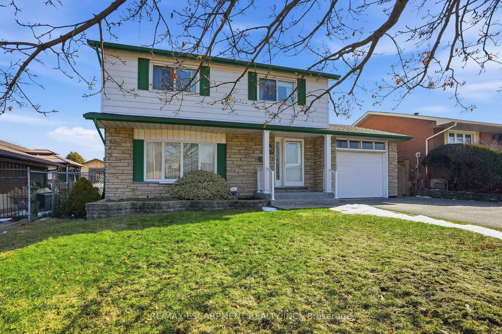 Photo 2 of 55 Champlain Avenue, Hamilton, Greenford — HOMEH