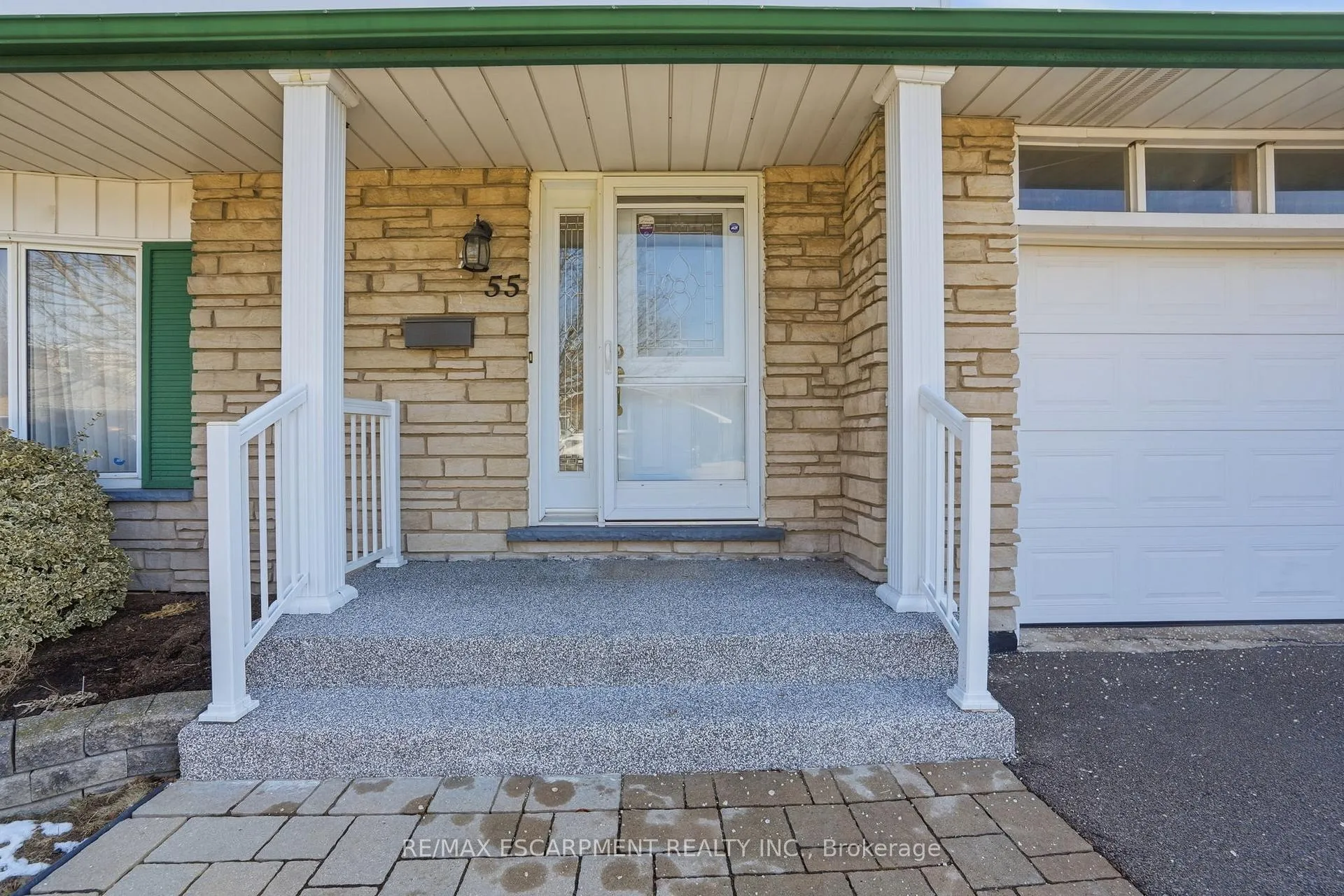 Photo 4 of 55 Champlain Avenue, Hamilton, Greenford — HOMEH