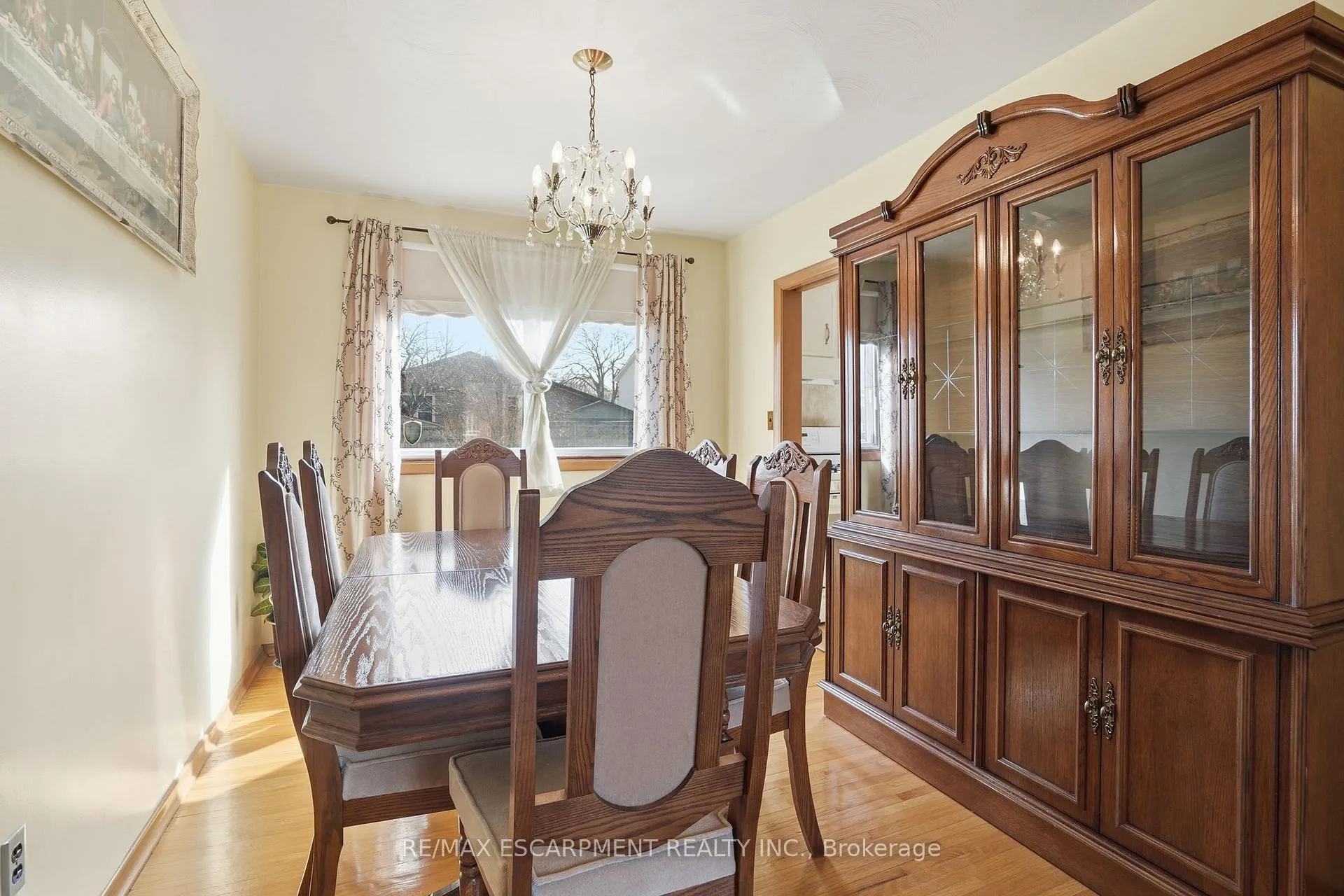 Photo 11 of 55 Champlain Avenue, Hamilton, Greenford — HOMEH