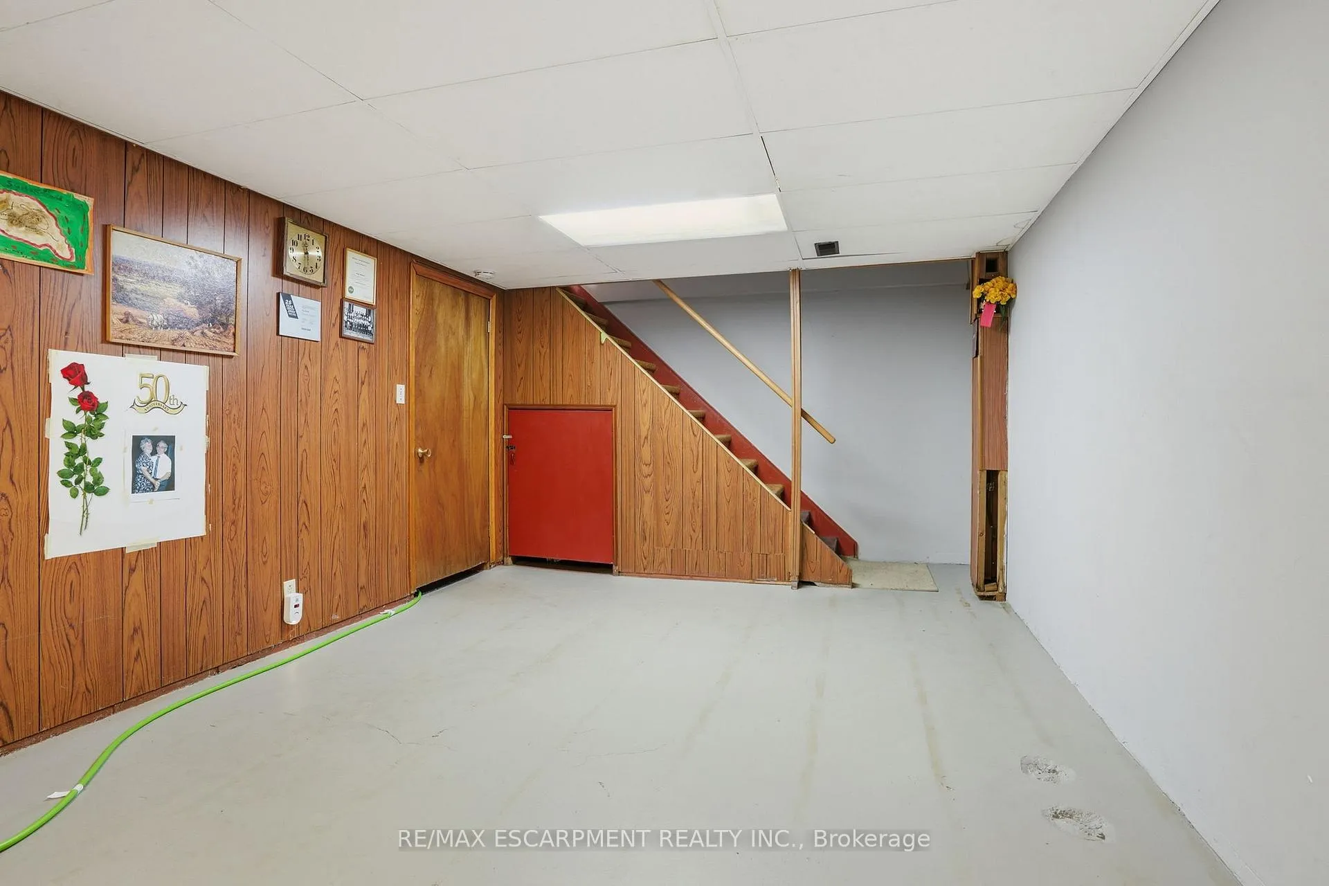 Photo 35 of 55 Champlain Avenue, Hamilton, Greenford — HOMEH