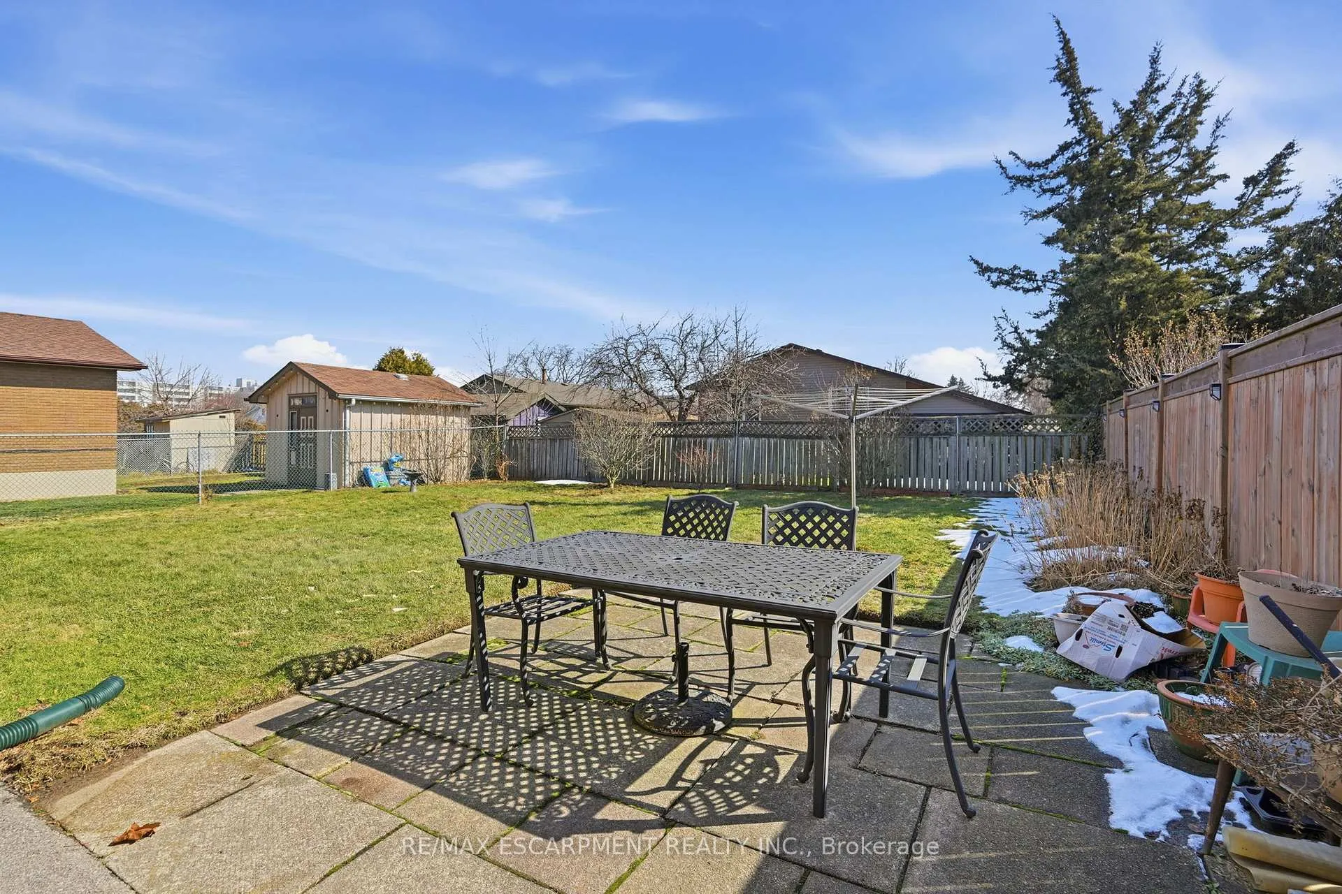 Photo 39 of 55 Champlain Avenue, Hamilton, Greenford — HOMEH