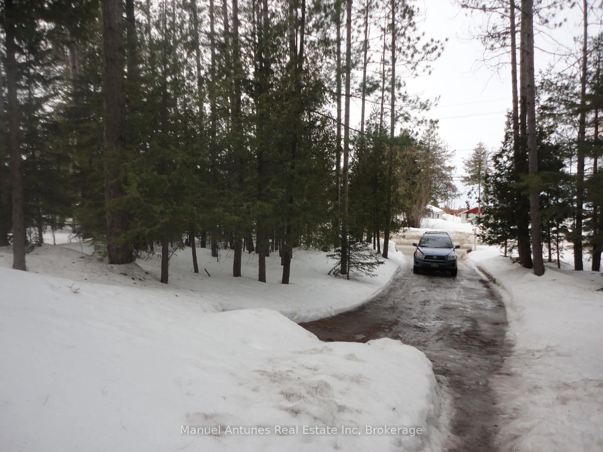 Photo 10 of 829 River Road E, Wasaga Beach — HOMEH