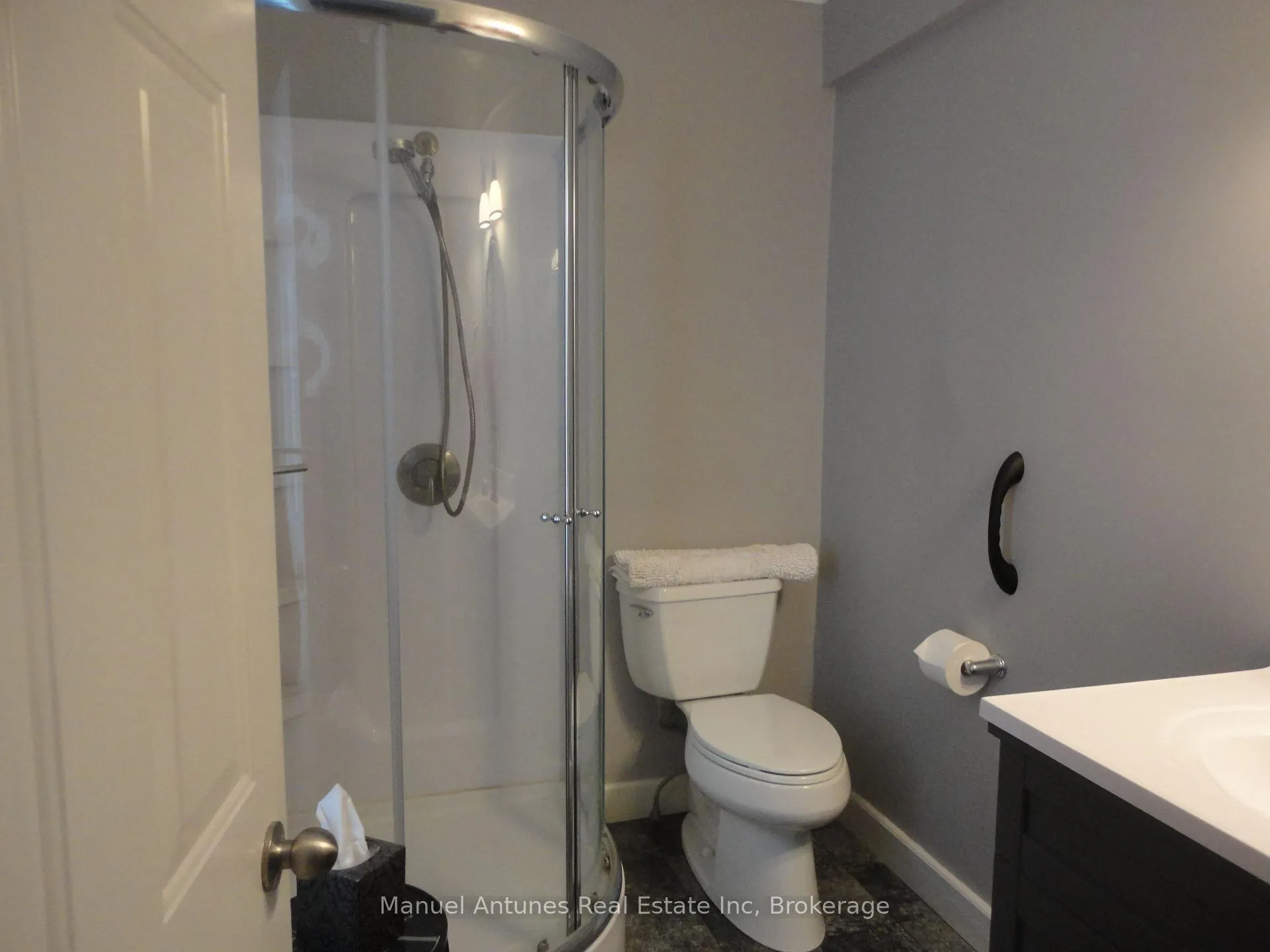 Photo 12 of 829 River Road E, Wasaga Beach — HOMEH