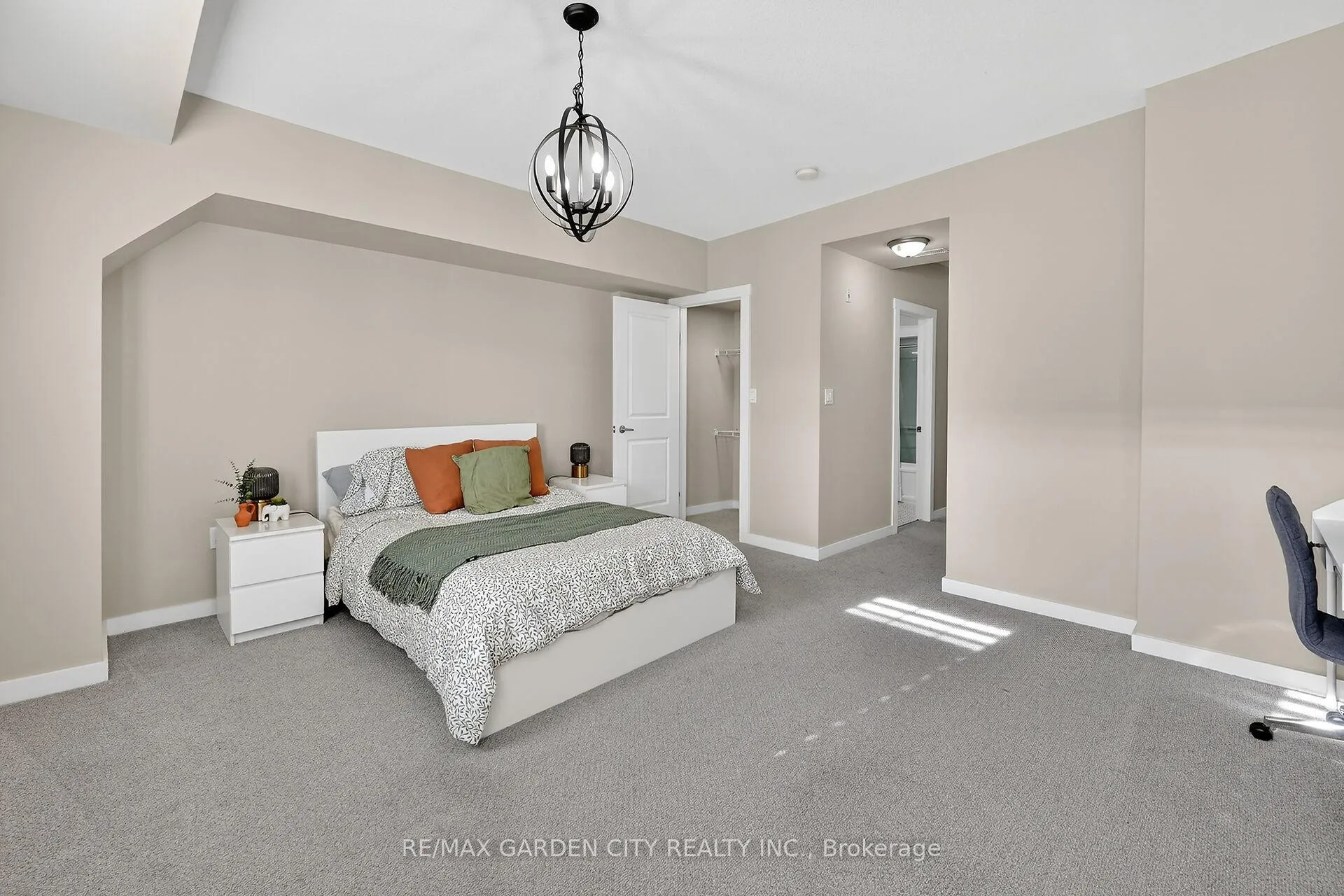 Photo 18 of Unit 11, 49 Ontario Street, Grimsby, Grimsby East — HOMEH