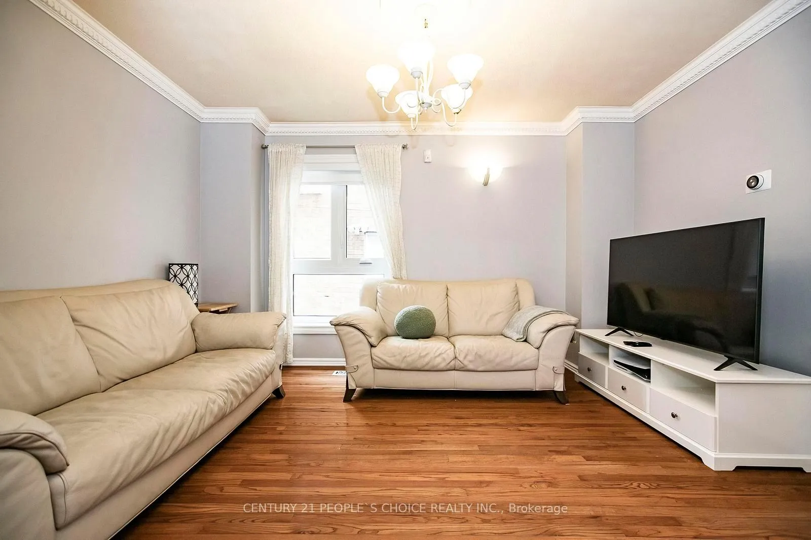 Photo 10 of 43 Letty Avenue, Brampton, Fletcher's West — HOMEH