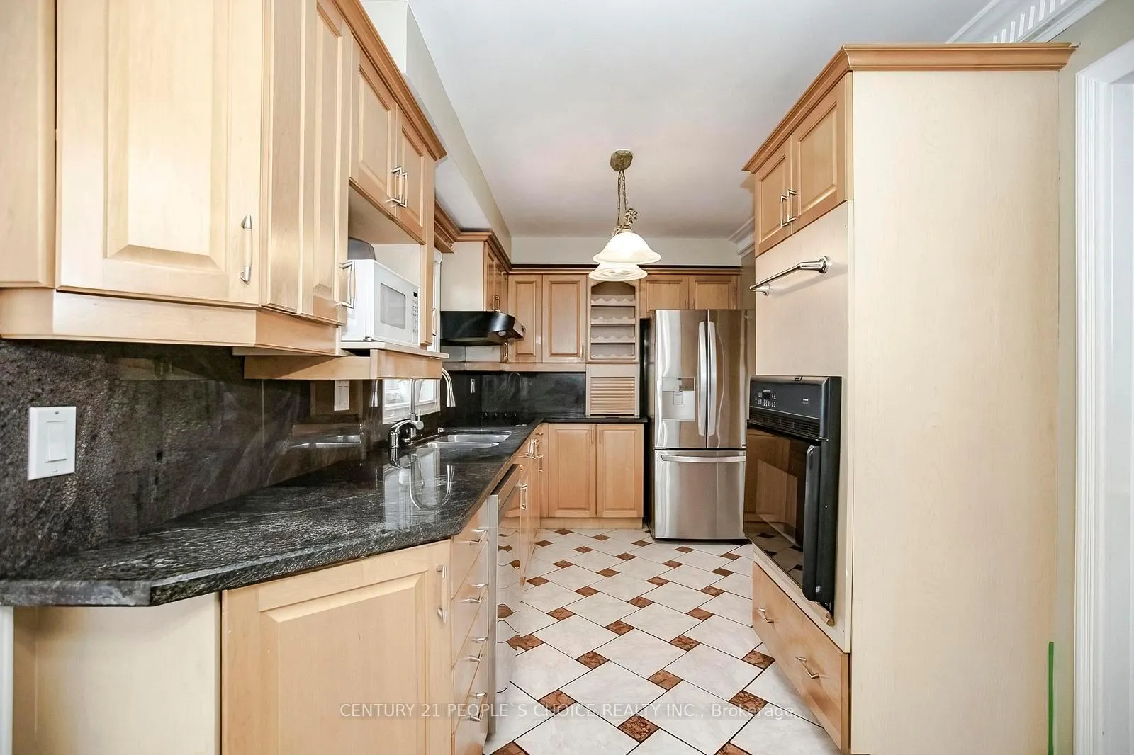 Photo 14 of 43 Letty Avenue, Brampton, Fletcher's West — HOMEH