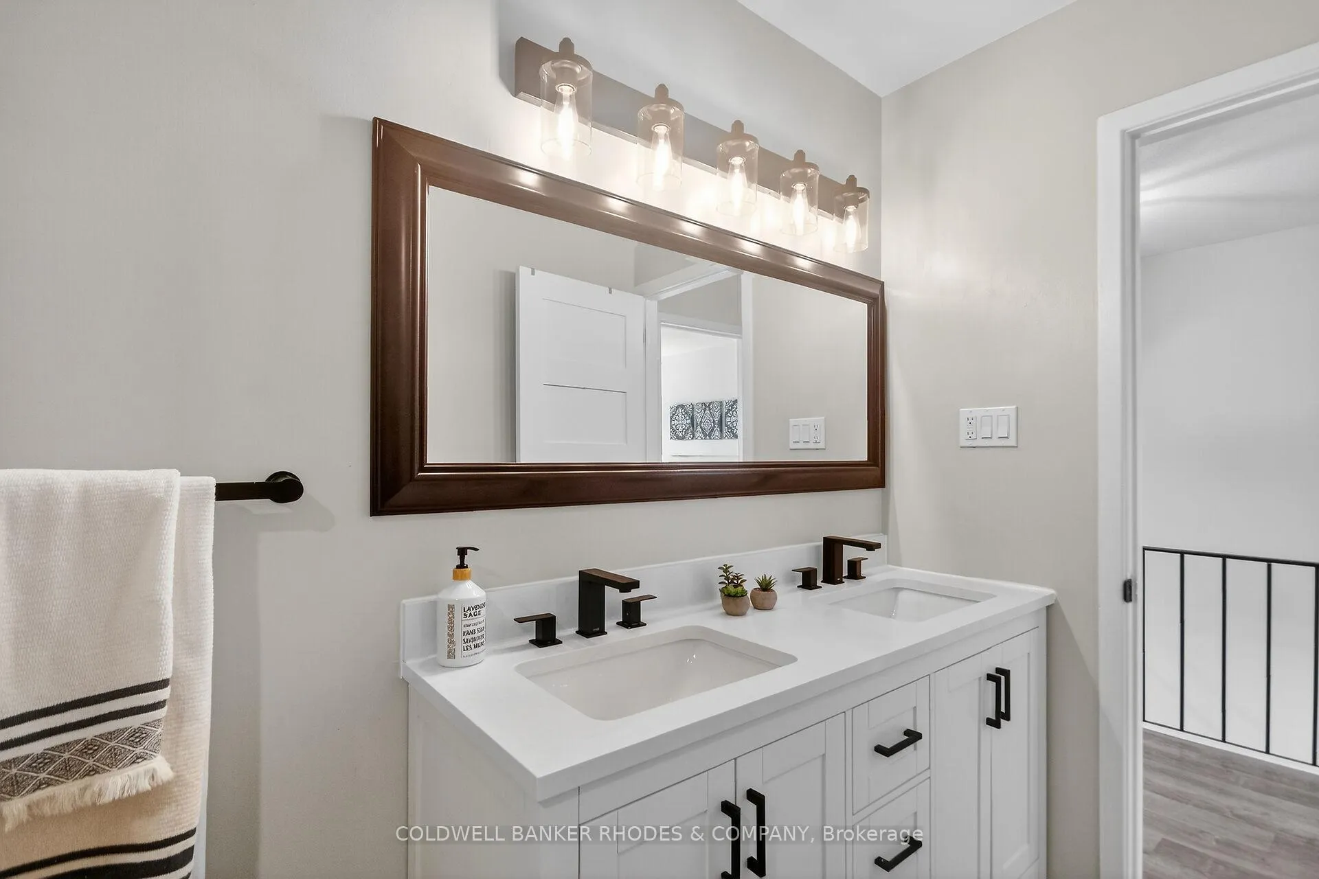 Photo 23 of 521 Orkney Private, Ottawa, Carleton Square — HOMEH