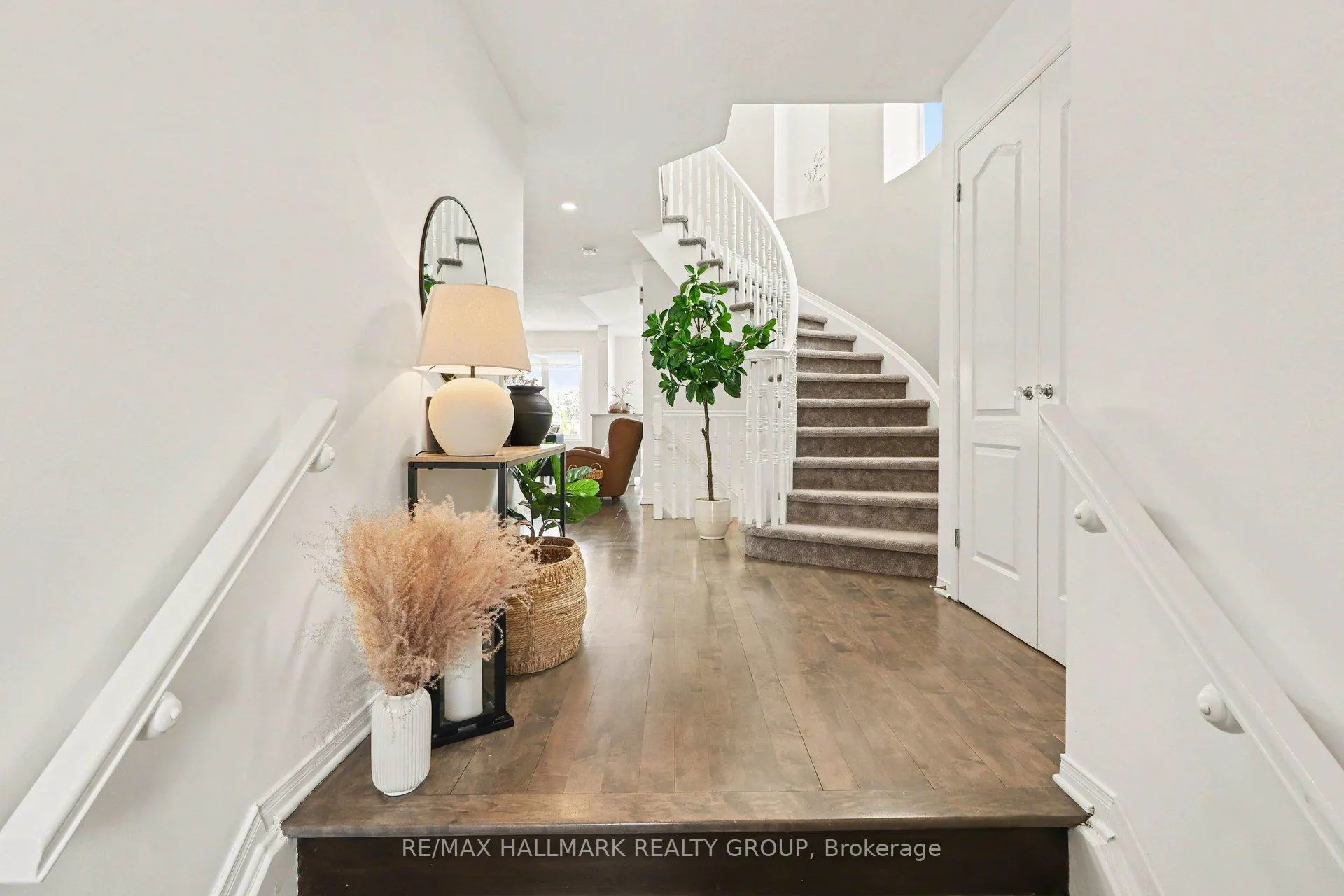 Photo 7 of 2229 Brockstone Crescent, Ottawa, Avalon East — HOMEH